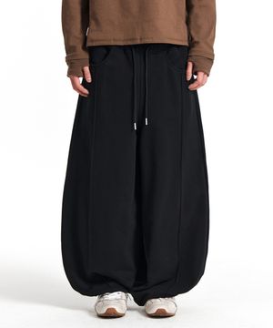 EASIER BALLOON SWEAT PANTS (BLACK)