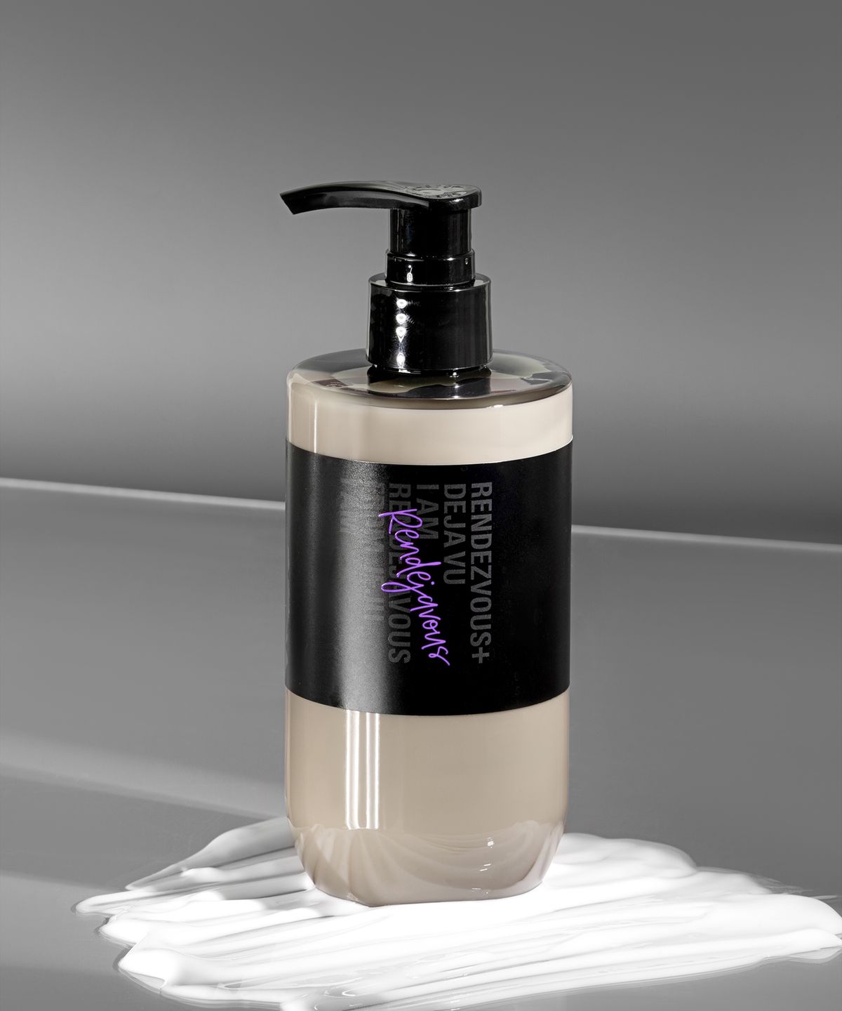 랑데자뷰 뷰티(RENDEJAVOUSBEAUTY) 매그놀리아퍼르 퍼퓸 고보습 바디로션 300ml