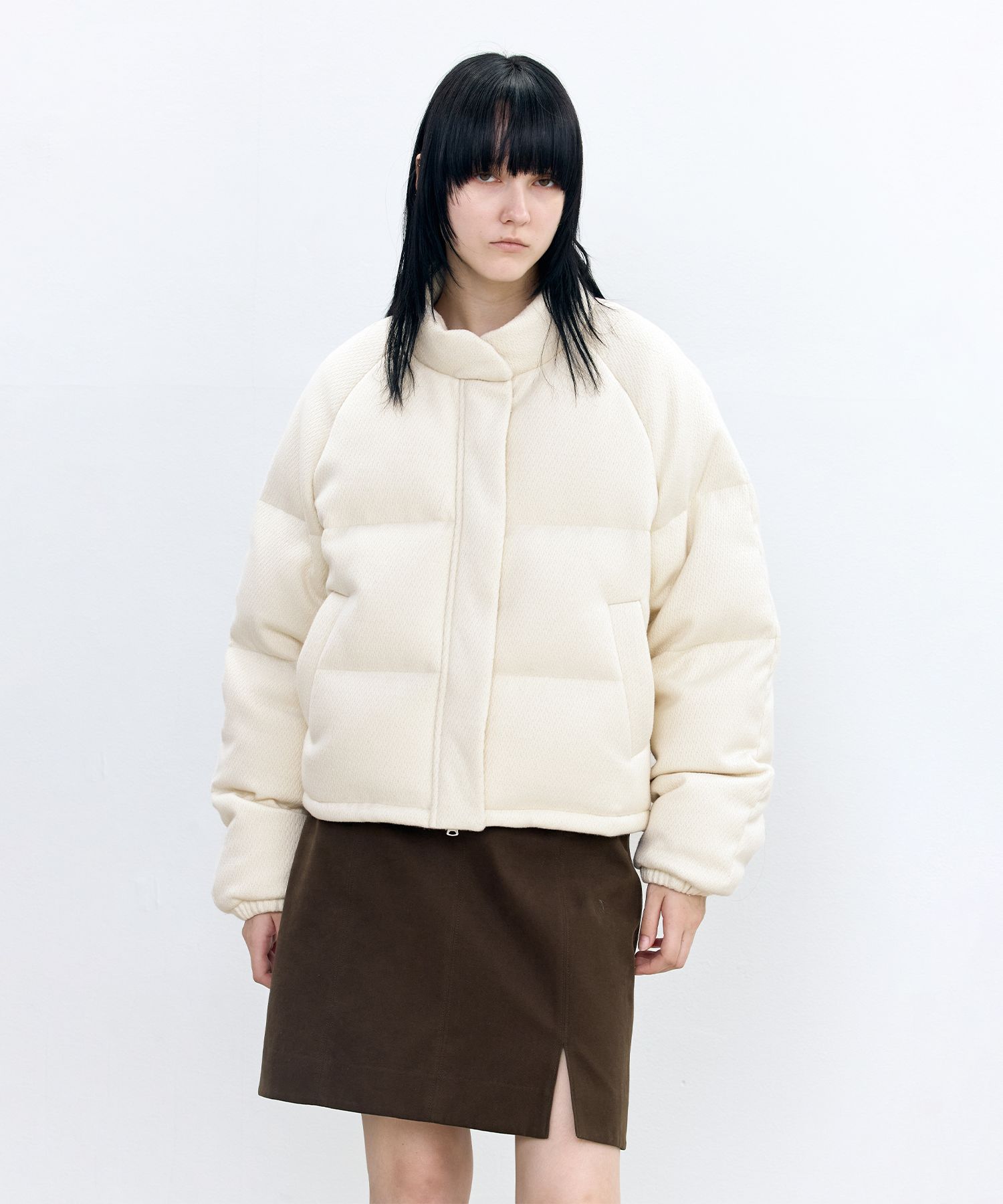 [INSILENCE] Textured Fabric Down Jacket /追跡付 MUSINSA公式 | INSILENCE WOMEN Textured Fabric Down Jacket CREAM