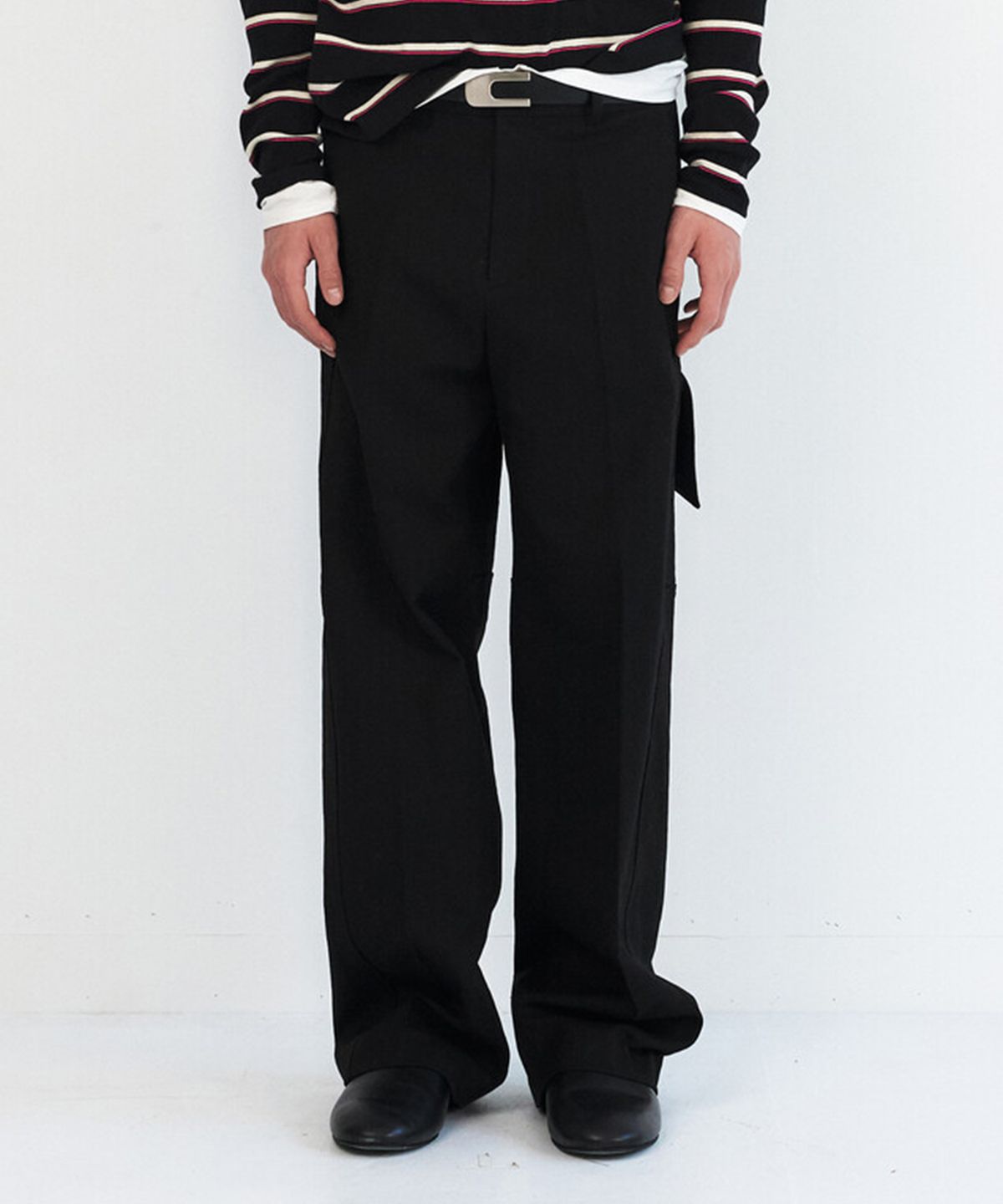 윈더(WINDER) DROP CARGO COTTON TROUSERS - BLACK