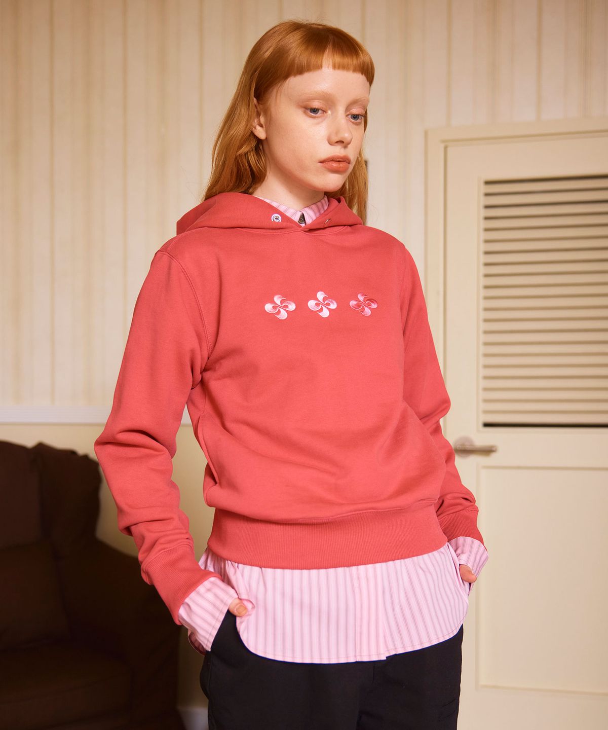 헤레틱(HERETIC) CRESCENDO HOODIE / pink