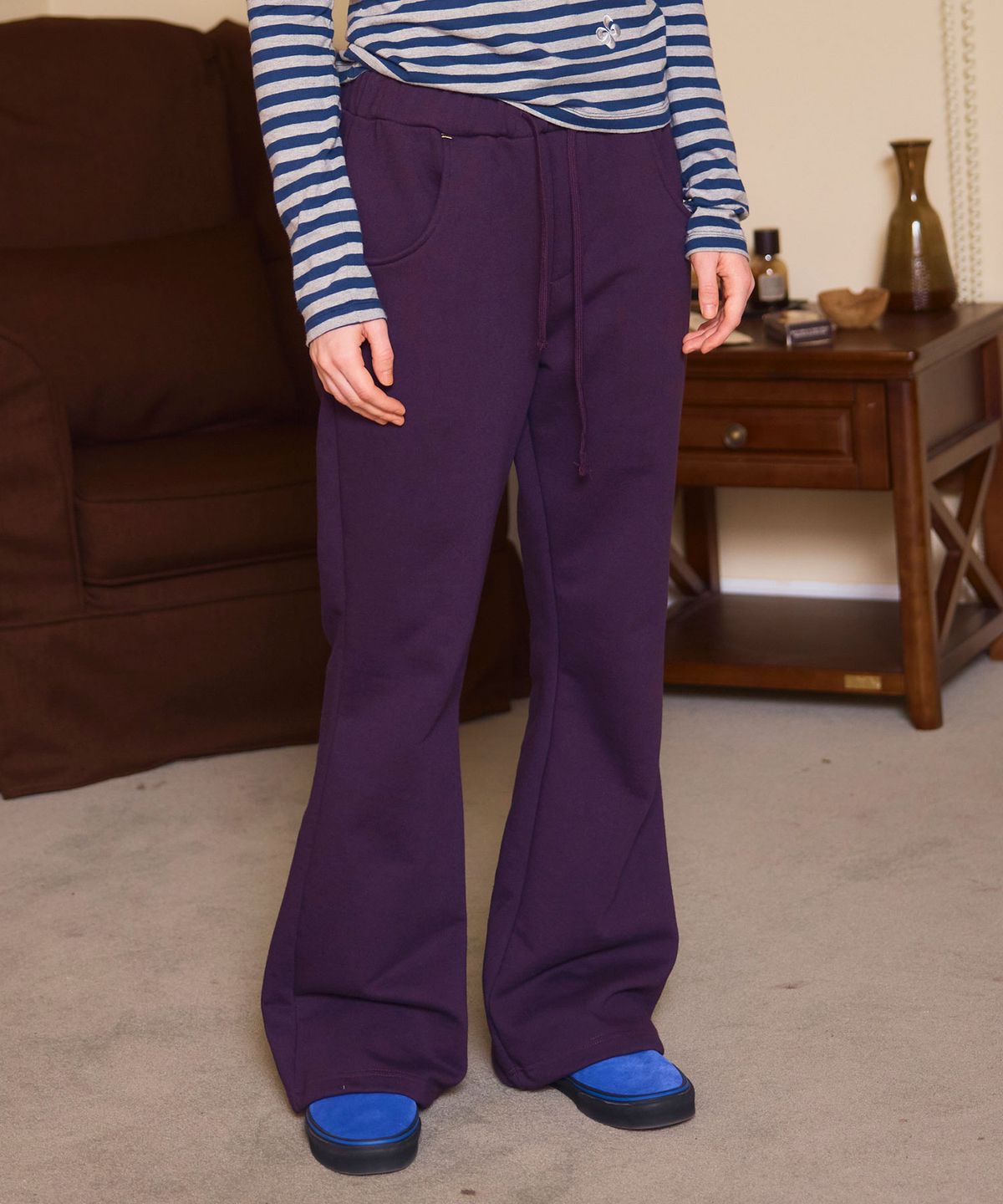 헤레틱(HERETIC) BOOT-CUT SWEAT PANTS / purple