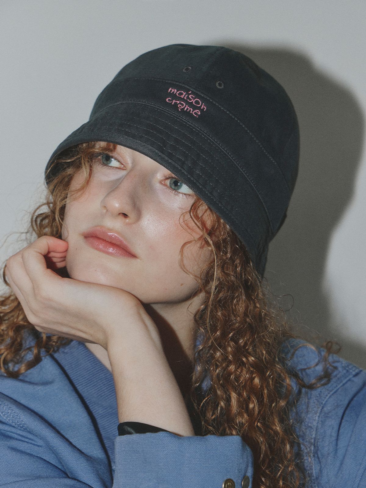 메종크렘(MAISON CREME) Lovers Bucket hat_Gray