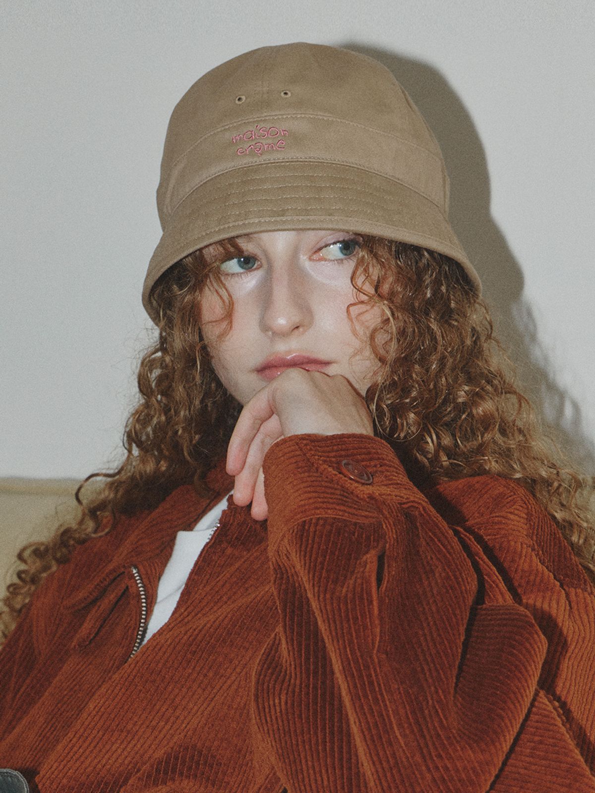 메종크렘(MAISON CREME) Lovers Bucket hat_Beige