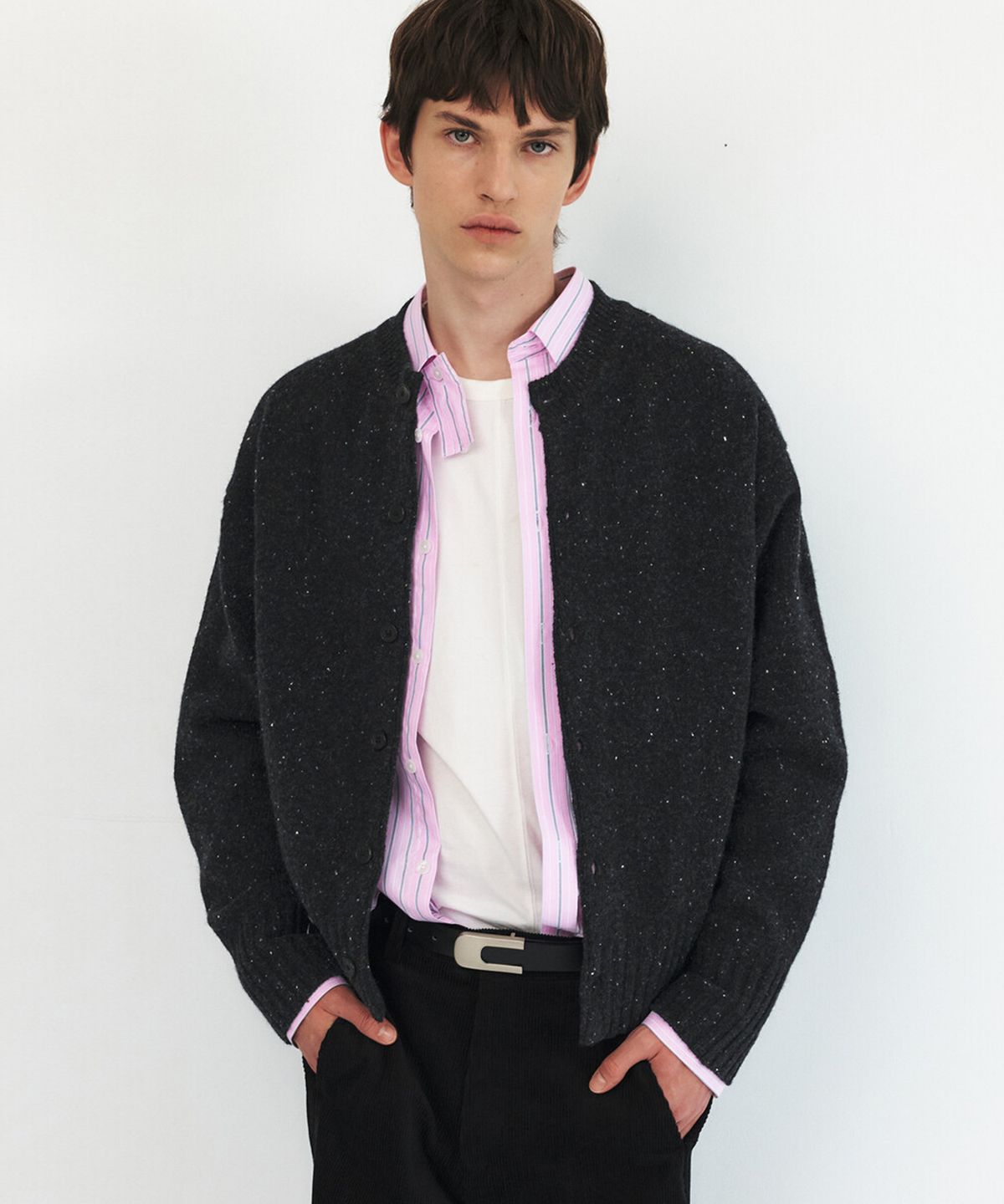 윈더(WINDER) MODIFIED WOOL ROUND CARDIGAN - GLITTER CHARCOAL