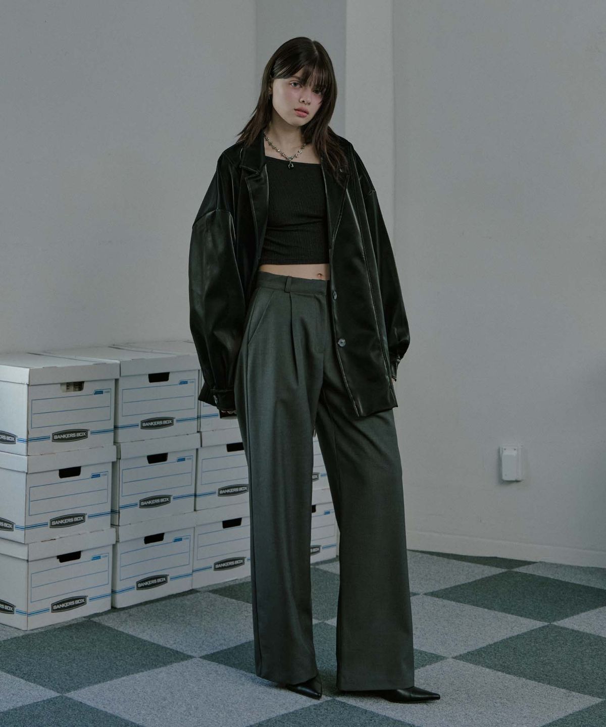 무아르모아(MOIREMOA) Wool Blend semi wide pants - Charcoal