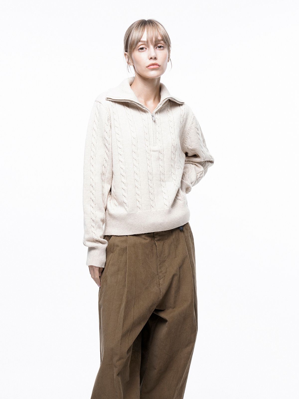 챈세스노이(CHANCE'S NOI) Soft Cable Half Zip-up Knit - Oatmeal /W243TP01OT