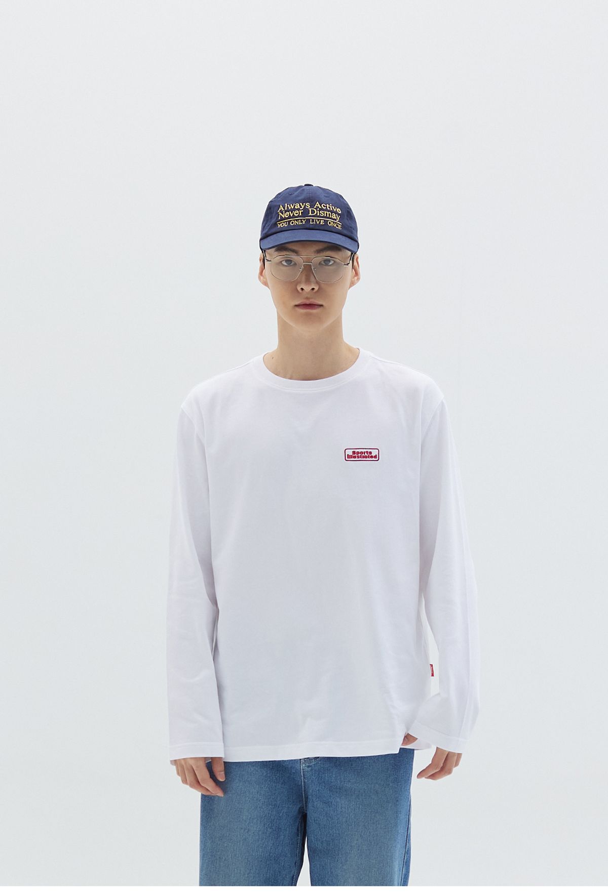 스포츠 일러스트레이티드(SPORTS ILLUSTRATED) 스포츠일러스트레이티드 체스트로고 긴소매티셔츠 (화이트)