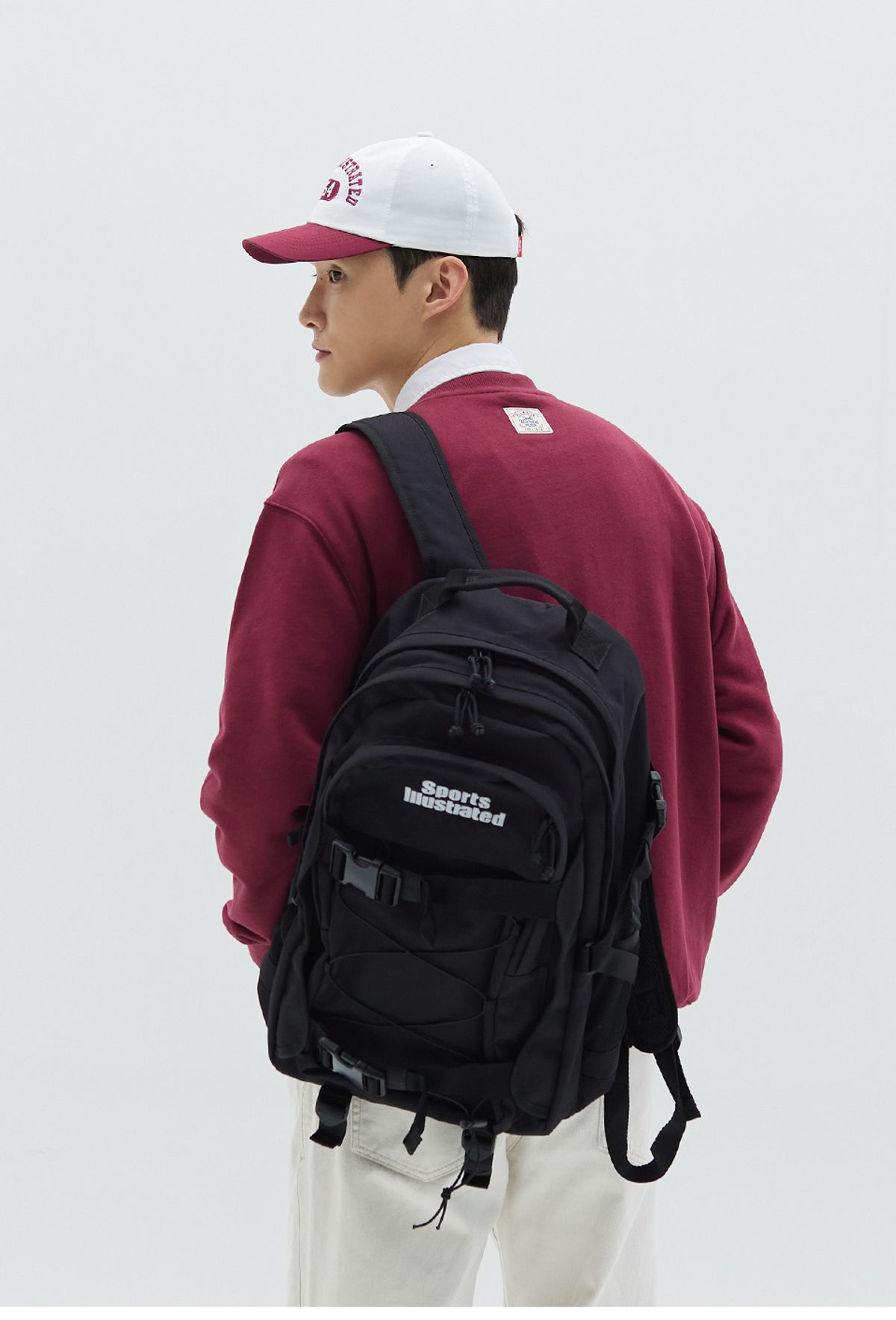 스포츠 일러스트레이티드(SPORTS ILLUSTRATED) 스포츠일러스트레이티드 에센셜 로고 백팩 (24L) (블랙)