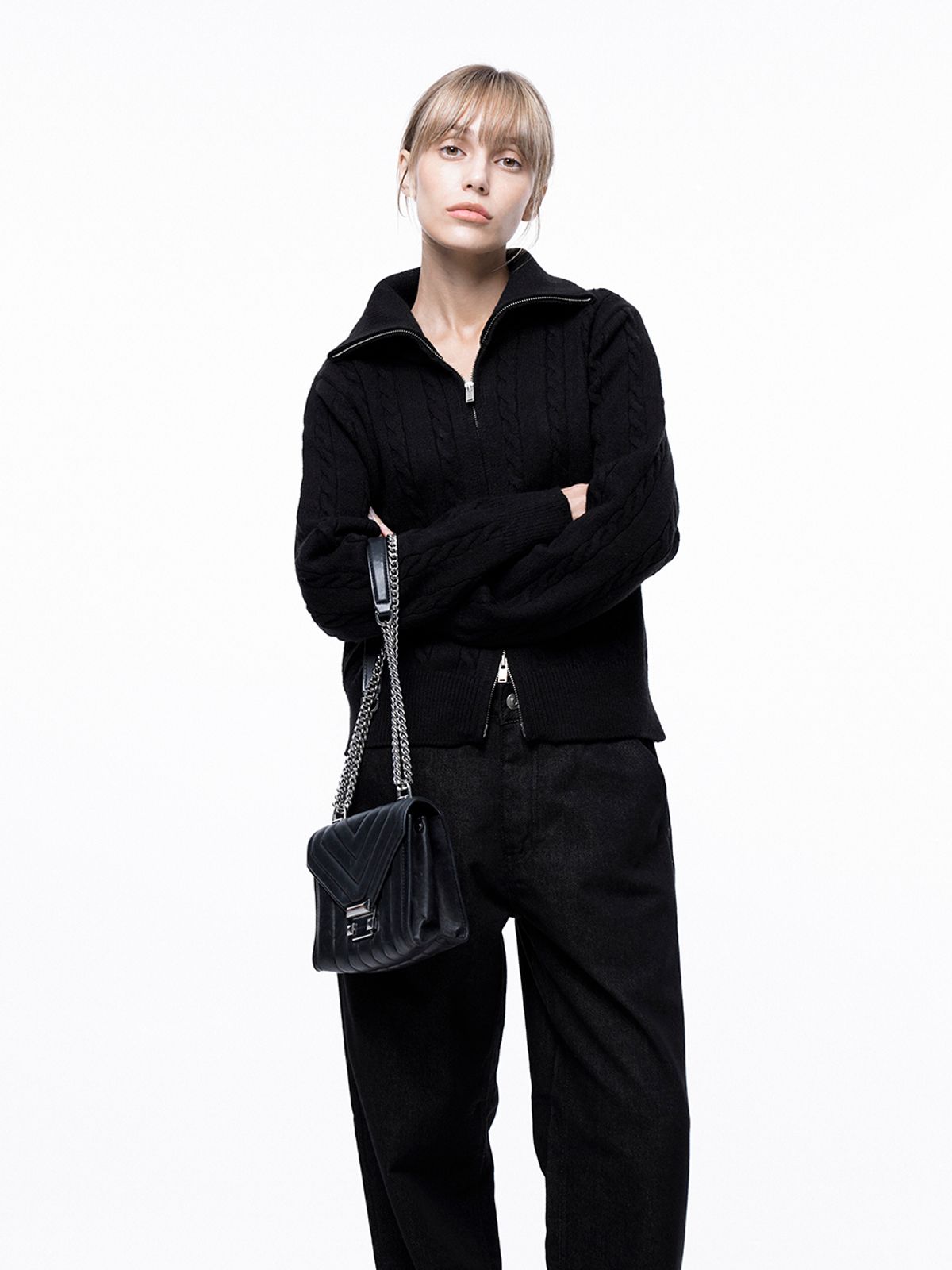 챈세스노이(CHANCE'S NOI) Soft Cable Zip-up Knit Cardigan - Black /W243TP03BK