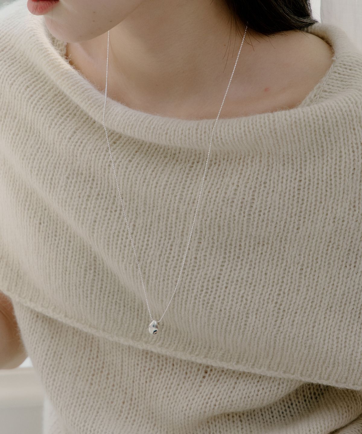 바이위켄드(BYWEEKEND) Bold drop necklace