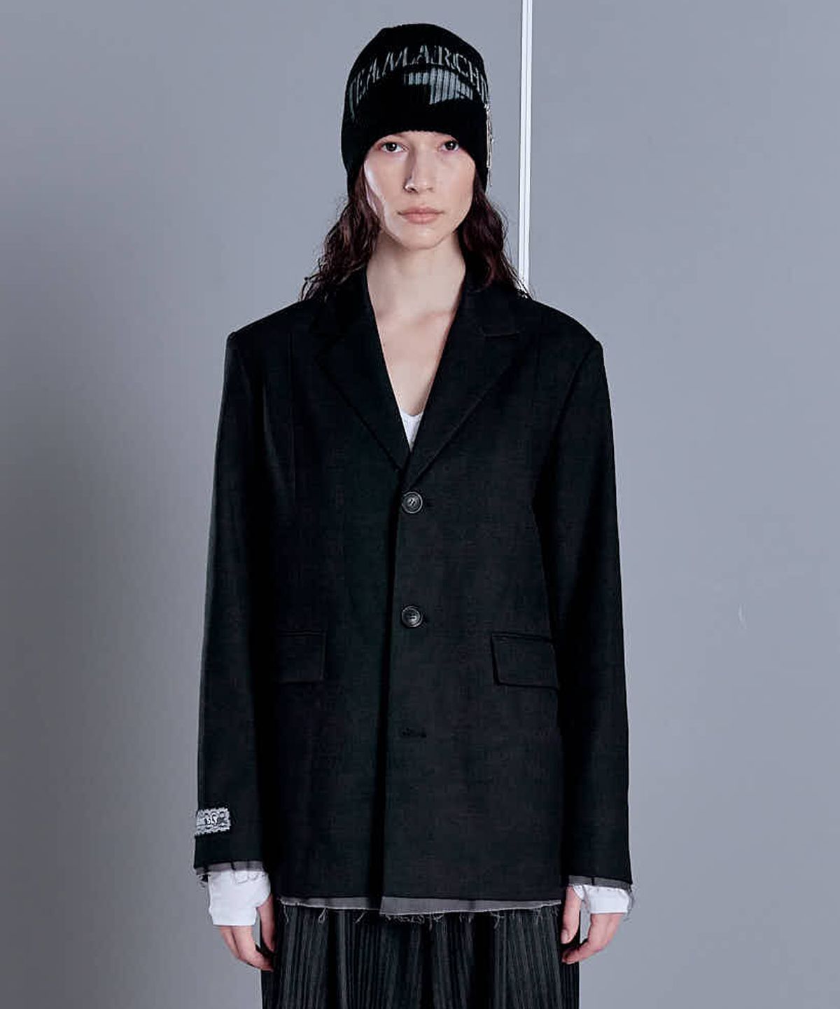 2000아카이브스(2000ARCHIVES) OVERSIZED RAW EDGE JACKET (BLACK)