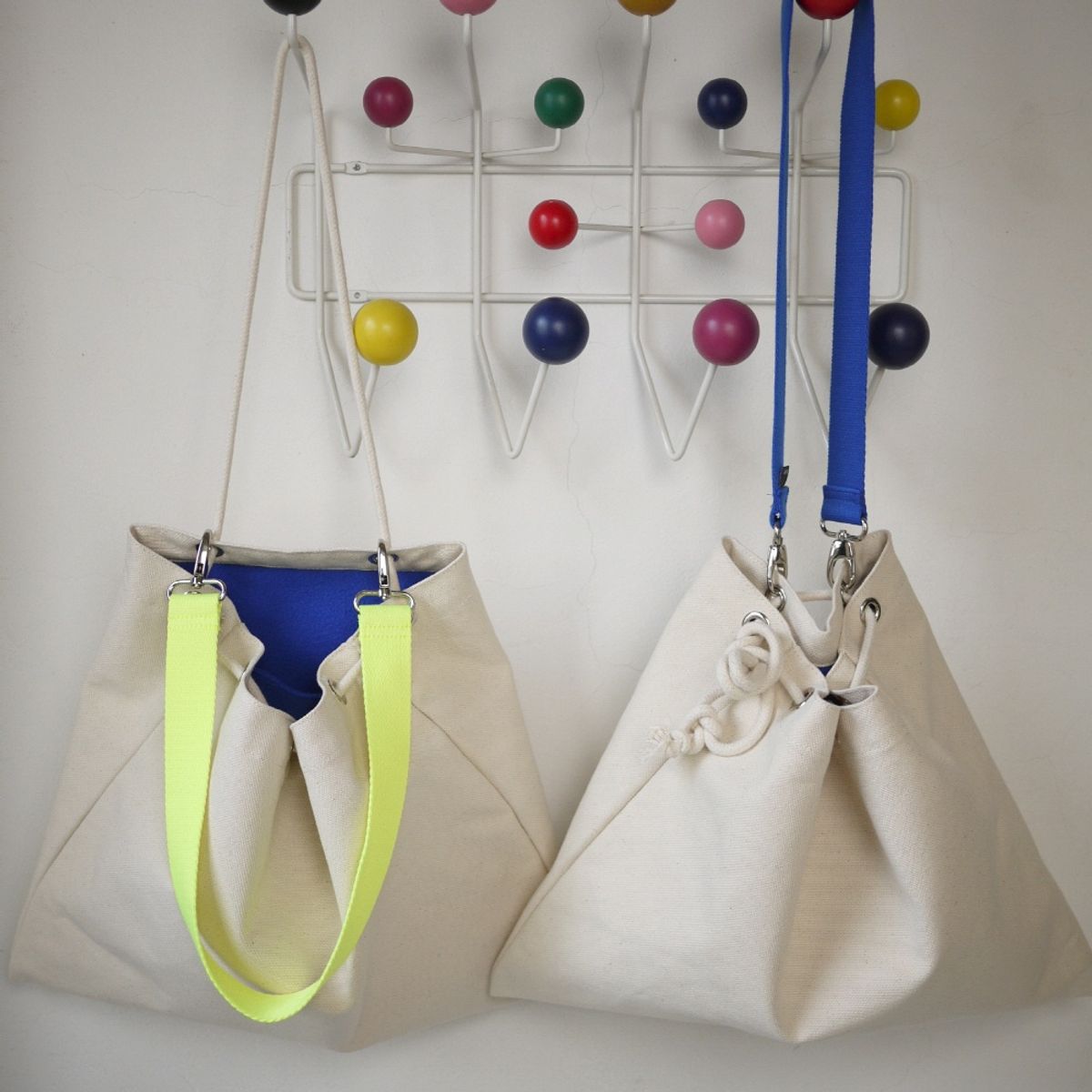 봄봄패브릭스(BOMBOM FABRICS) B drawstring bag(캔버스 백)