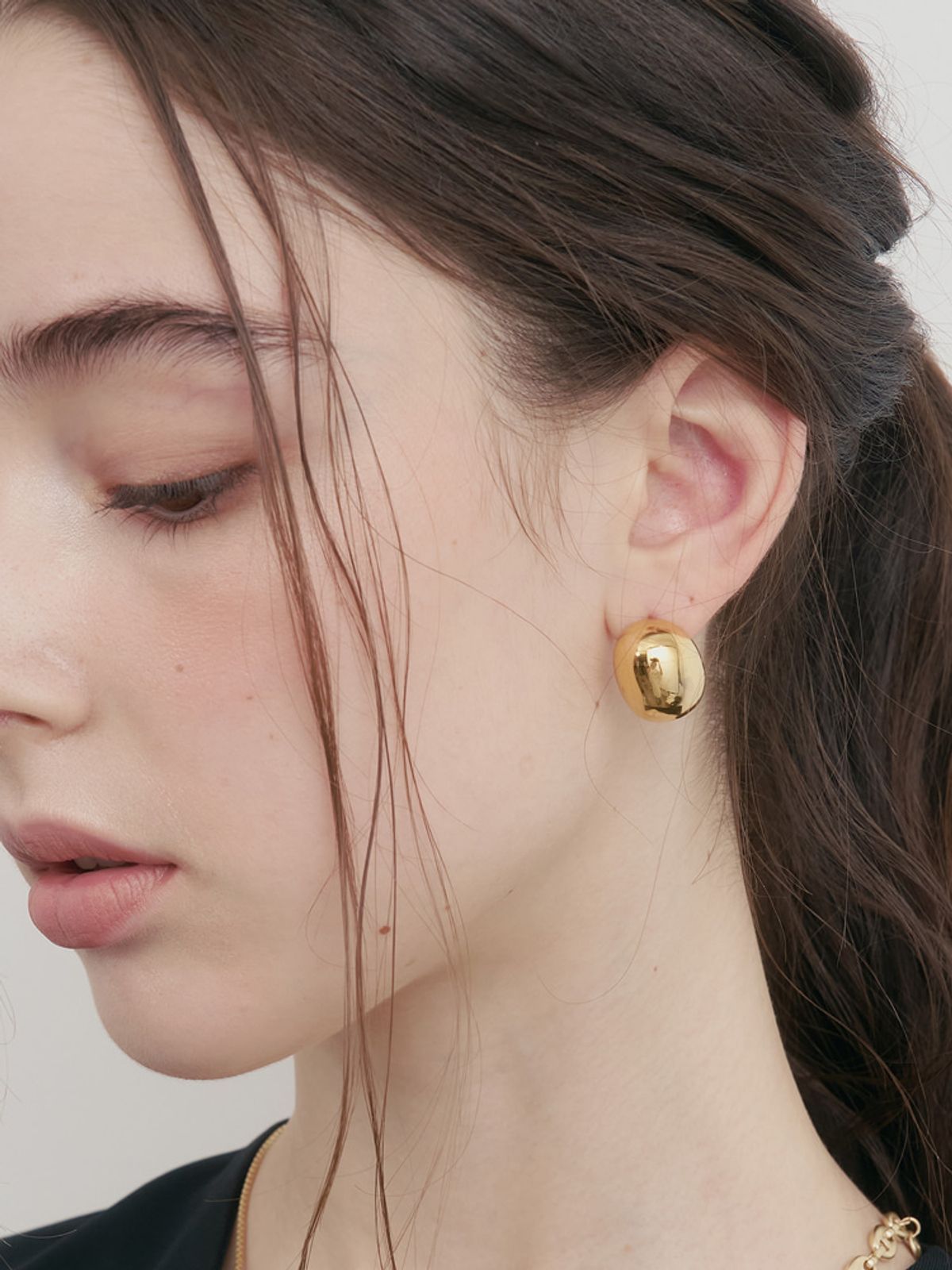 소수(SOSOO) Plump Oval Earrings