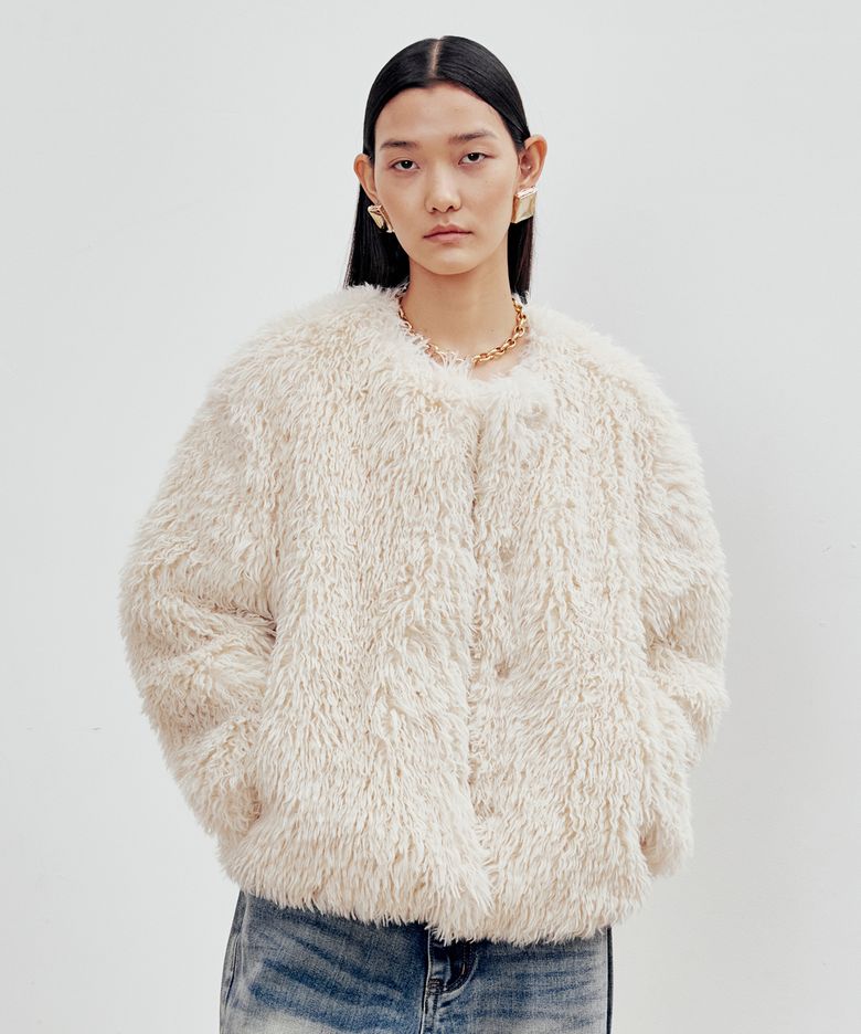 Collarless Shearling Jacket (Ivory)