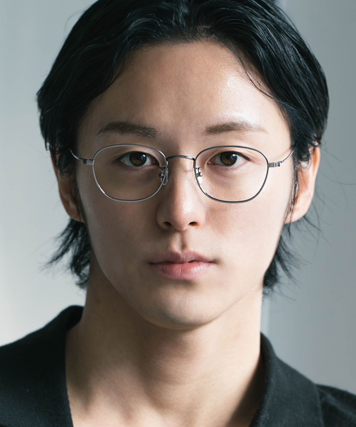 앰버옵티컬(AMBEROPTICAL) 쉐리프 48 엔틱 실버