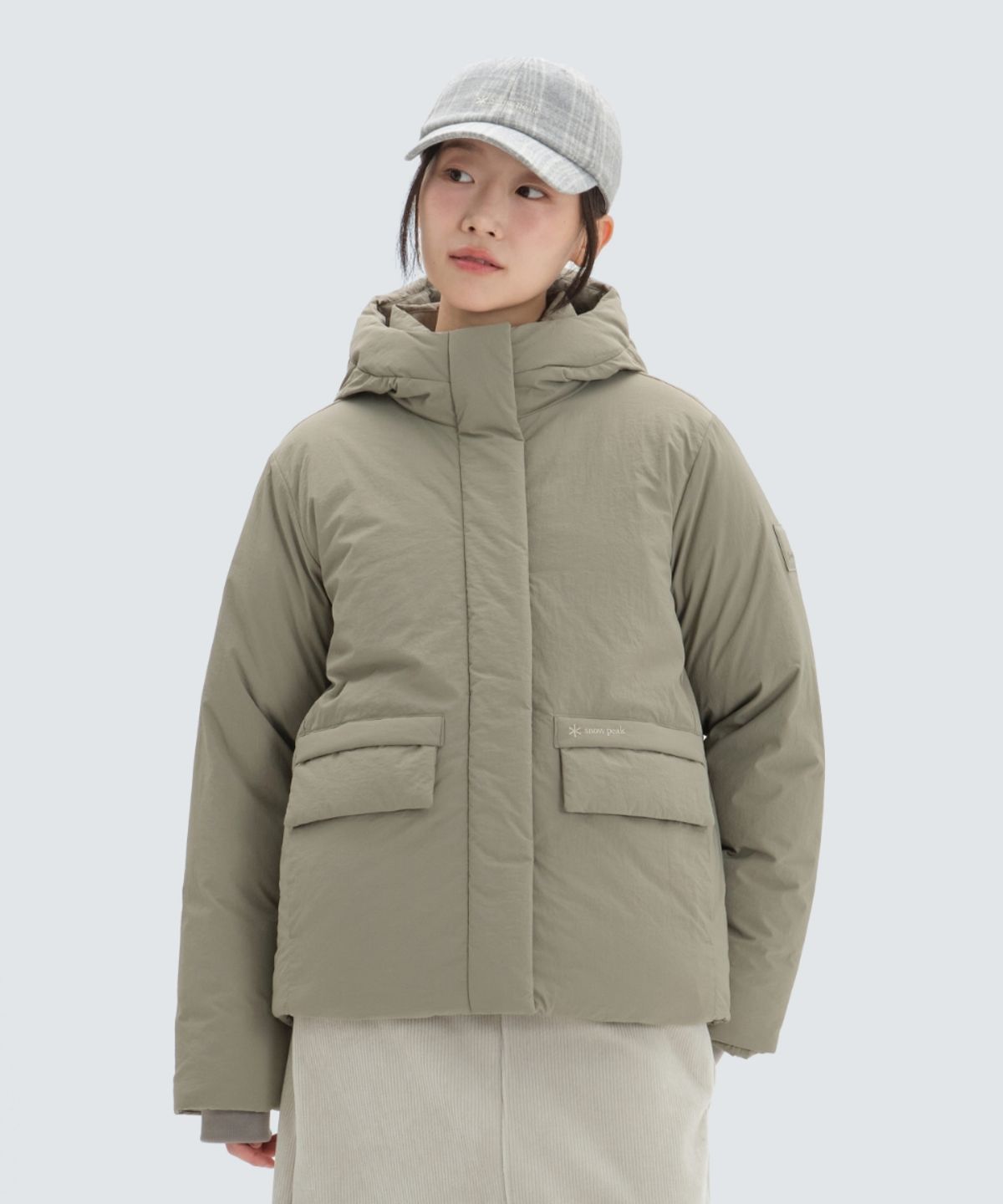 스노우피크 어패럴(SNOWPEAK APPAREL) 시티캠퍼 여성 후드 헤비 다운 자켓 (S24WWGDJ11) Olive