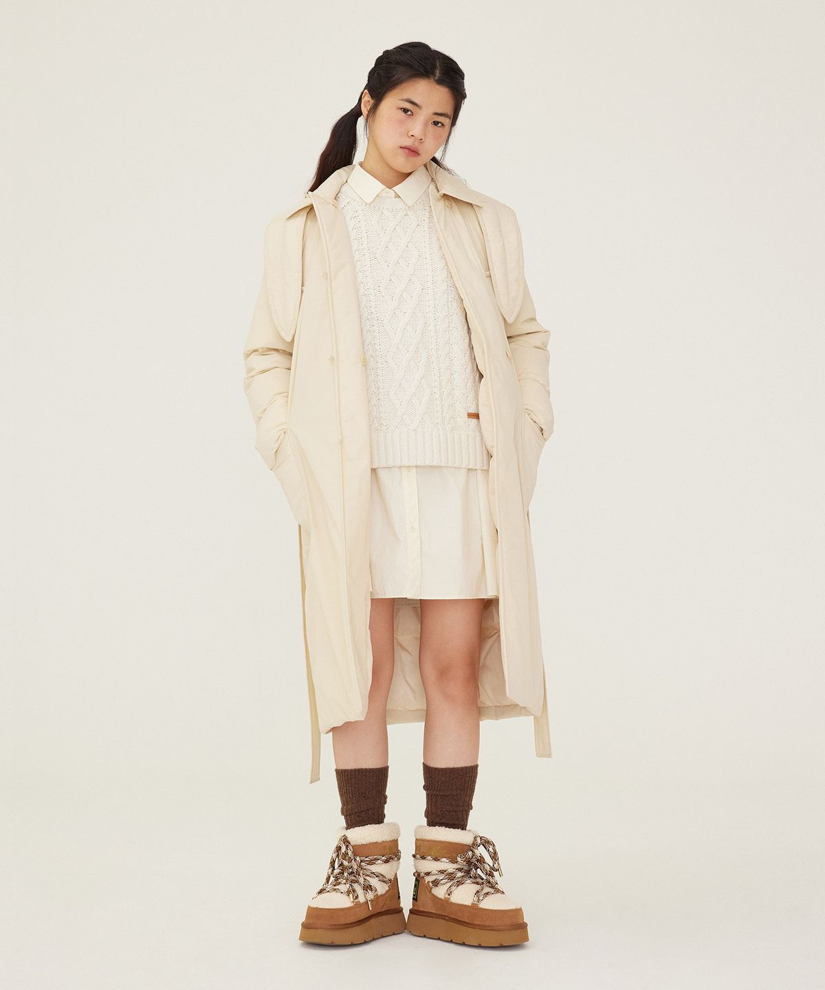 커버낫 우먼(COVERNAT WOMAN) RDS 우먼 후드 스카프 롱 다운 코트 Butter