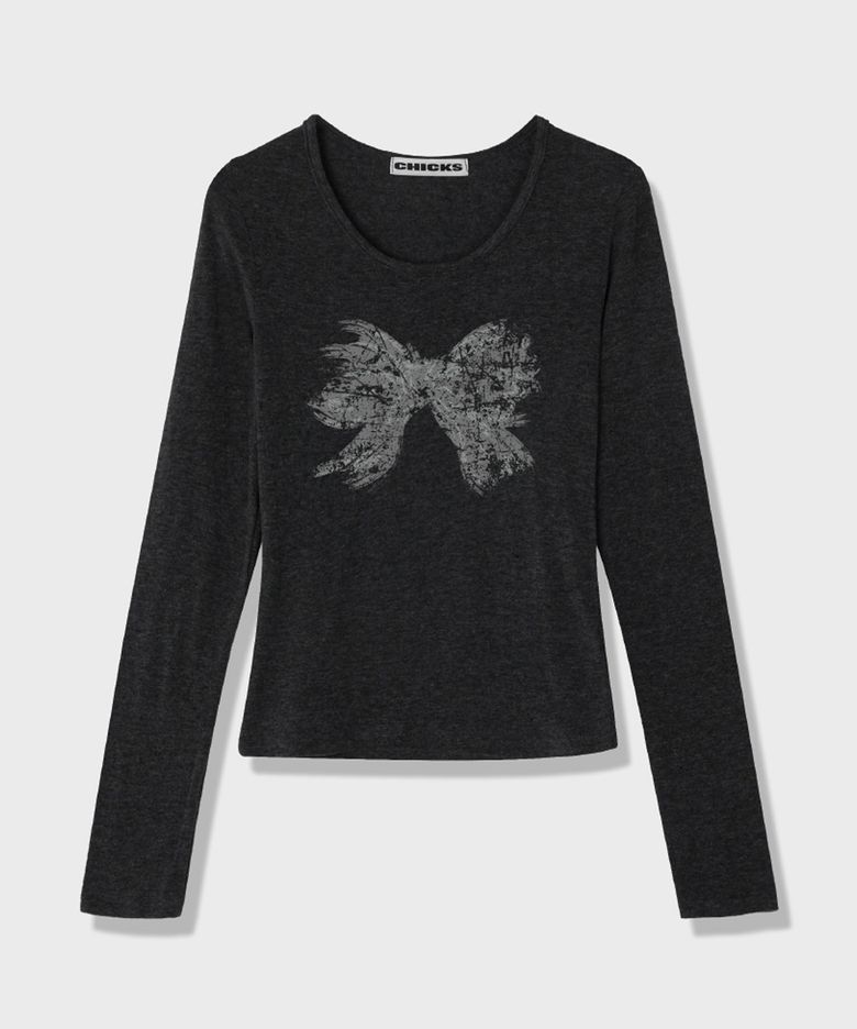 Scratch ribbon 롱 슬리브 티셔츠 Charcoal
