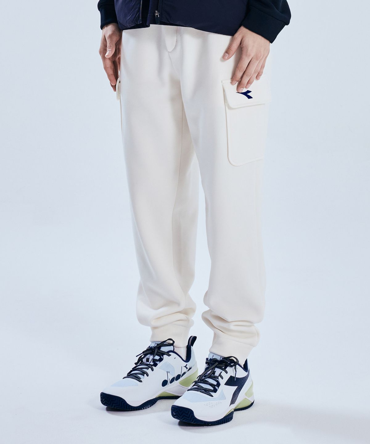 디아도라(diadora) 무브 웜 카고 조거 팬츠 IVORY