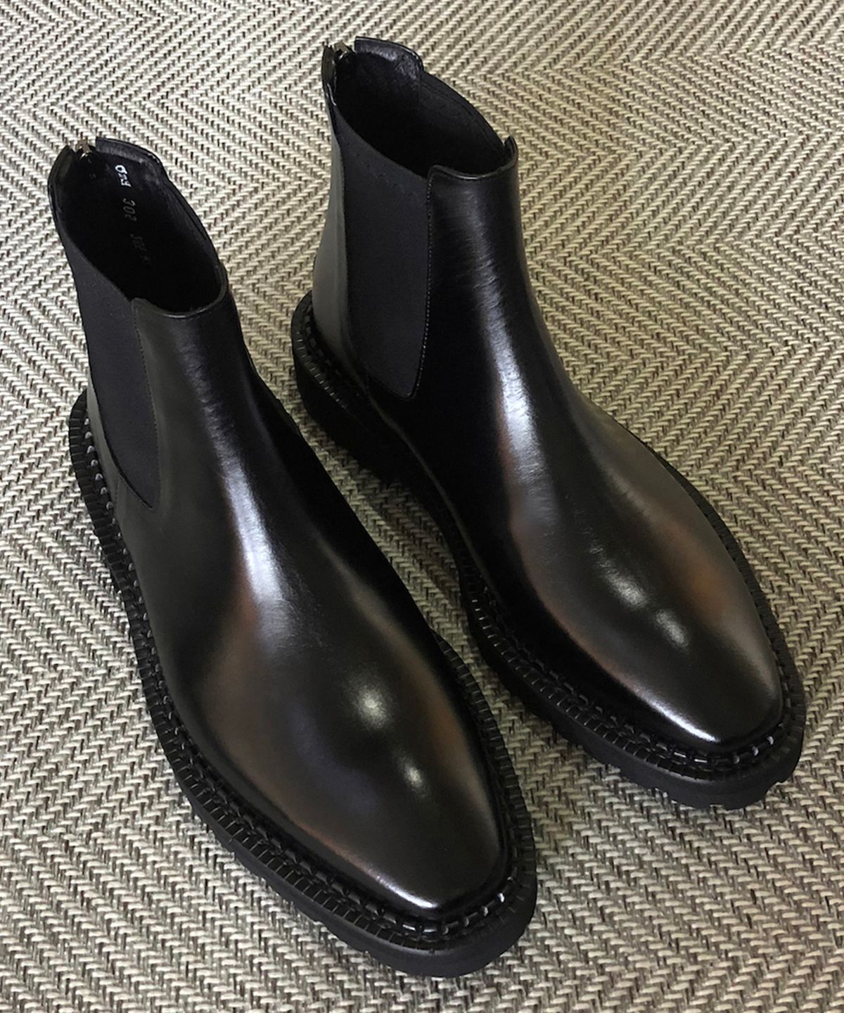 조앤슈(JOENSHOE) 백지퍼 릴 워커 첼시부츠 블랙