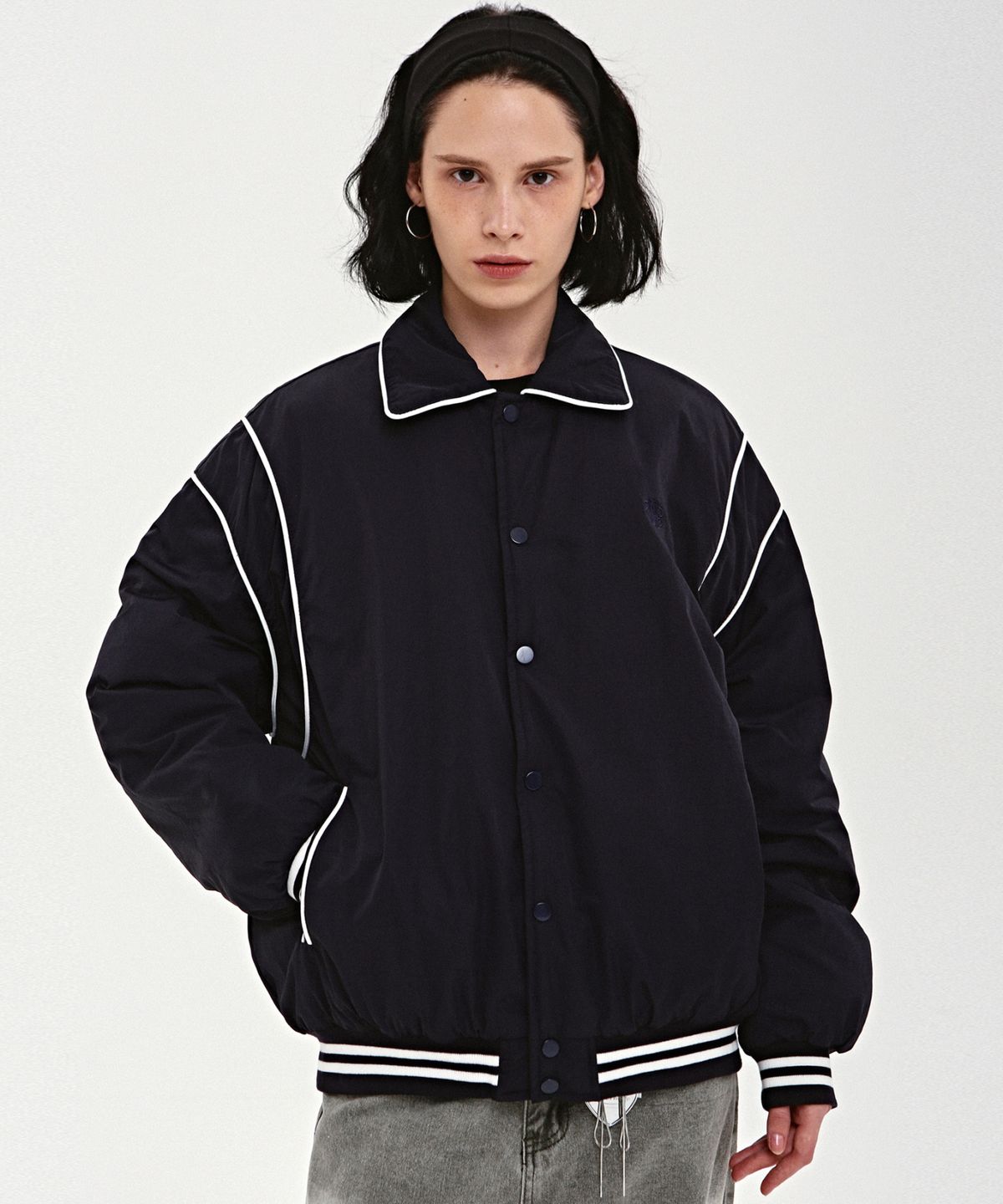 닉앤니콜(NICK&NICOLE) NICOLE VARSITY PADDING JUMPER_NAVY