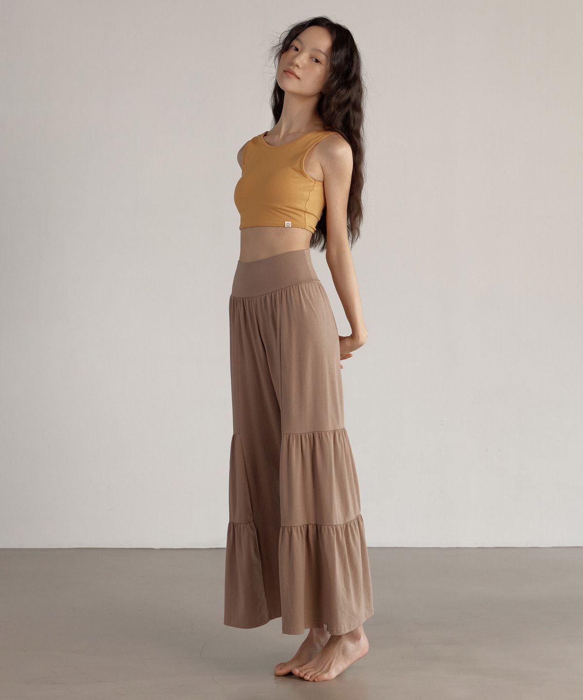 디야니(DHYANI) Tiered Ruffle Pants (Walnut browon)