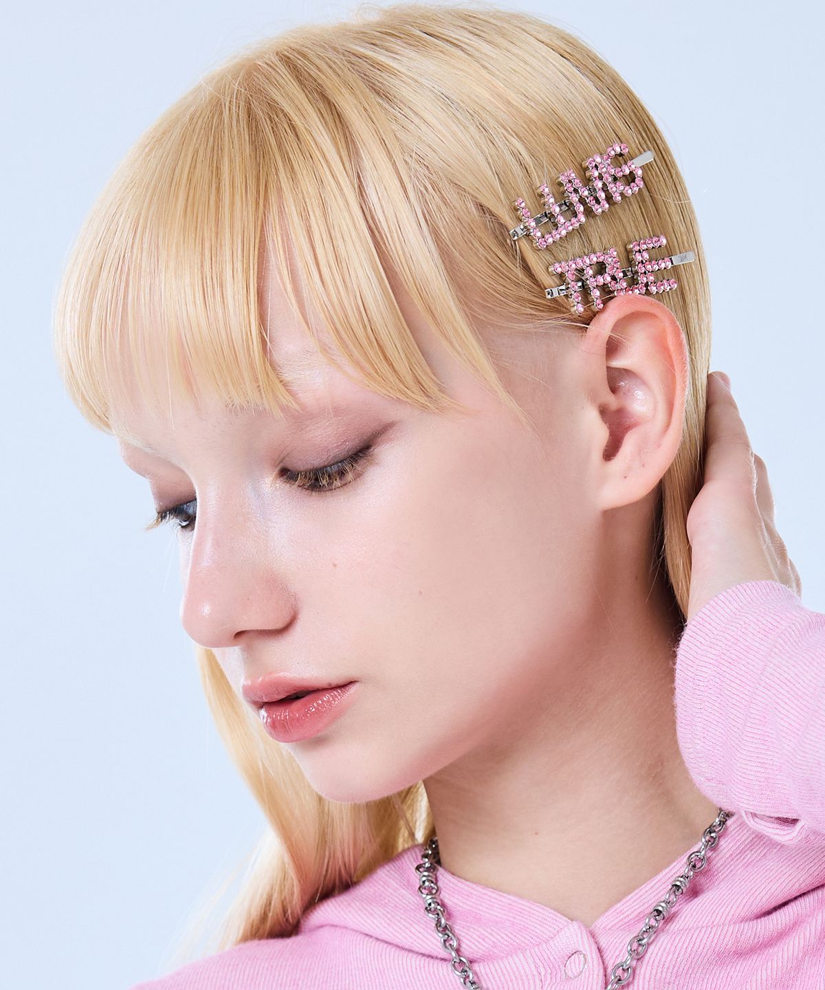러브이즈트루(LUVISTRUE) FS TWIN LOGO CUBIC HAIR PIN(PINK)