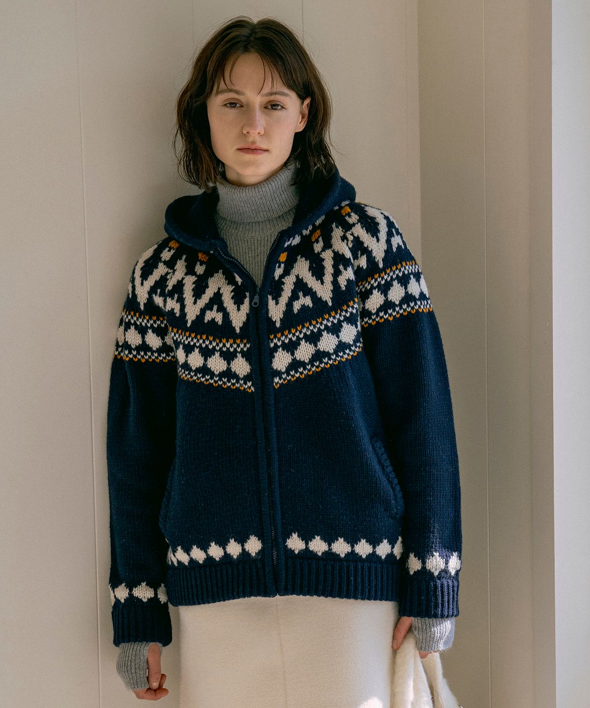 반원 아틀리에(VANONE ATELIER) KN4242 Nordic knit hood zip-up_Navy