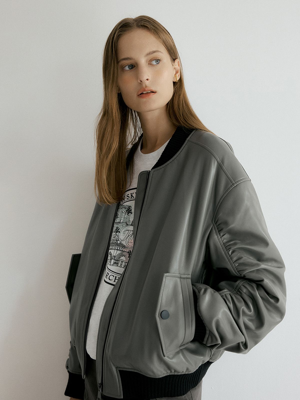 헌치(HUNCH) Shirring blouson jumper jacket