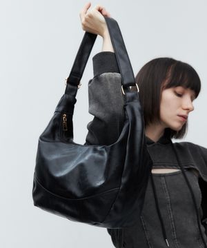 언더라인 레더 호보 크로스백 [블랙]