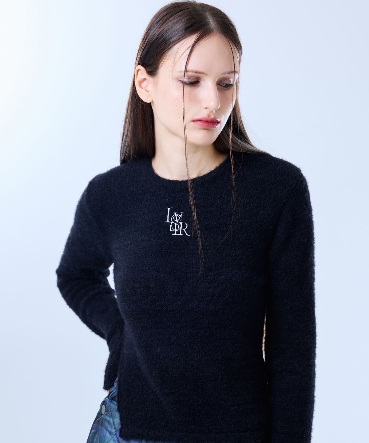 러브이즈트루(LUVISTRUE) LVTR KNIT(BLACK)