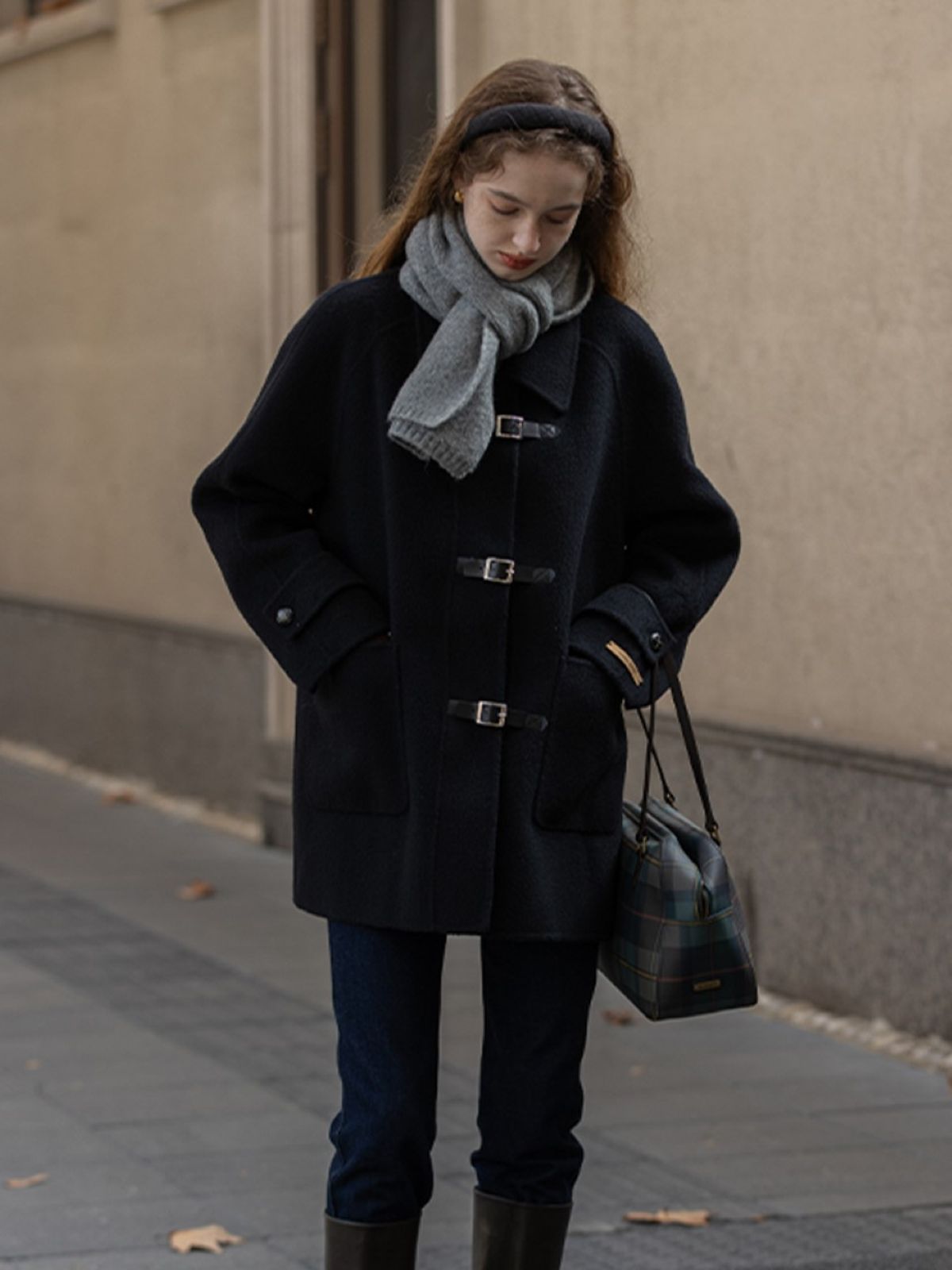 르니나(LENINA) CAEL handmade wool buckle short coat_BLACK
