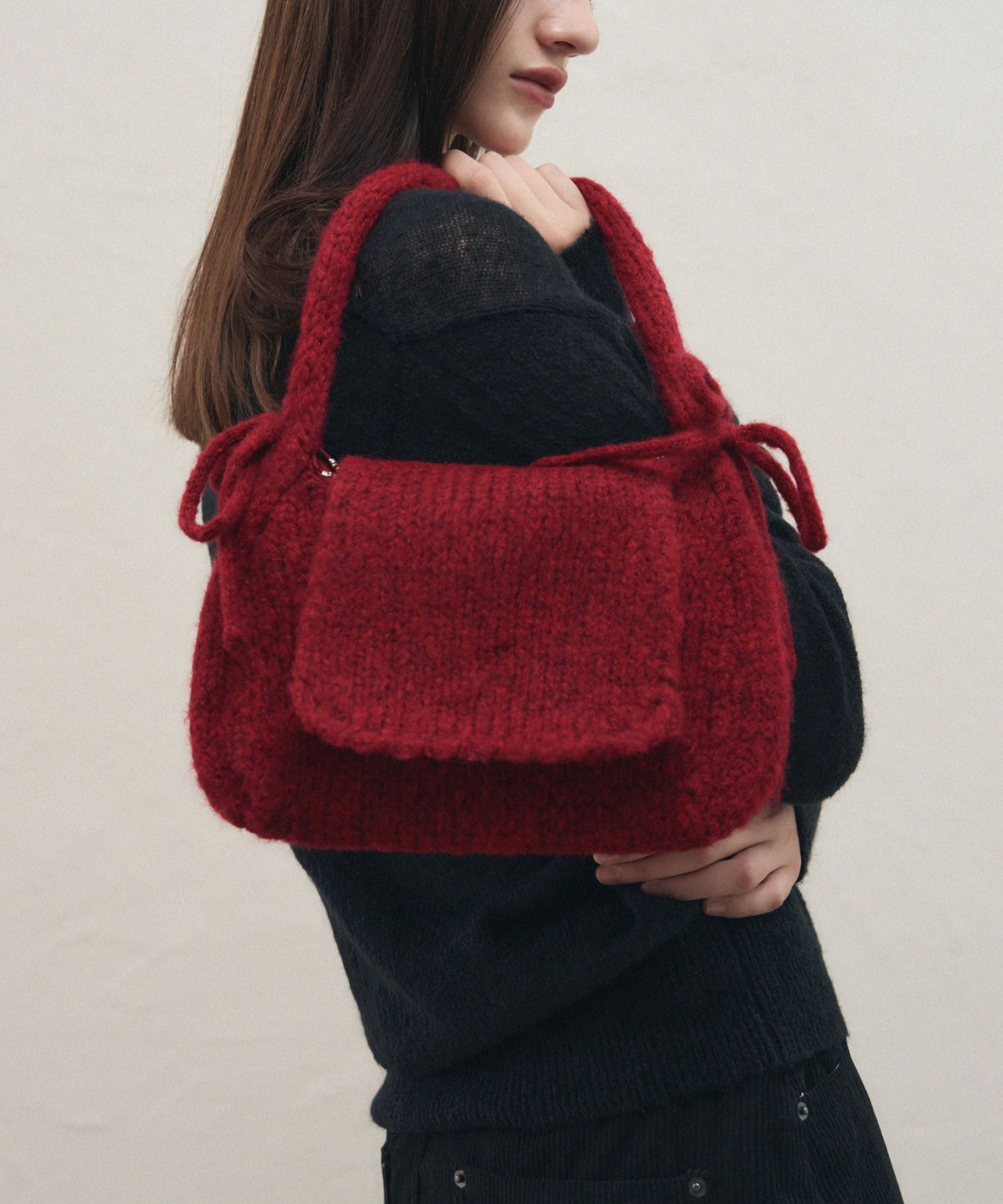 MUSINSA | LEATHERY Ribbon Angora Knit Shoulder Bag [RED]