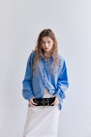 SHIRRING BLEACHED DENIM SHIRT
