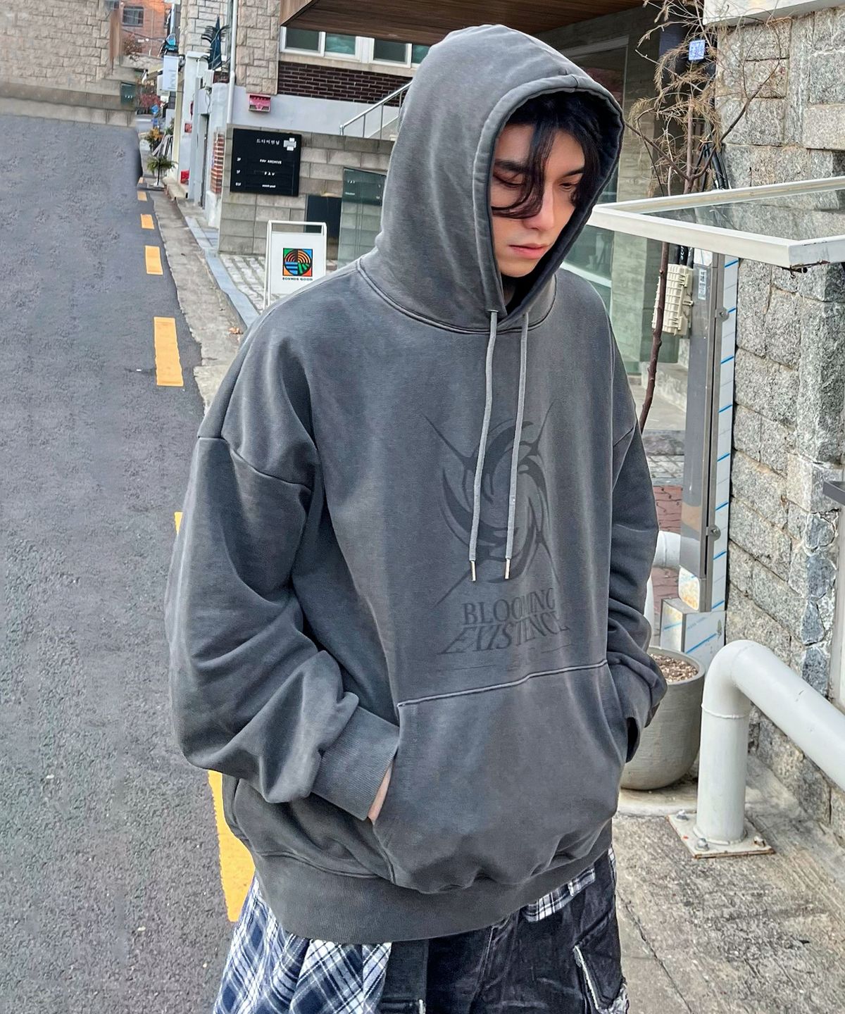 더마일(THEMILE) 블루밍 더스트 스웨트 후드 [피그먼트 GREY]