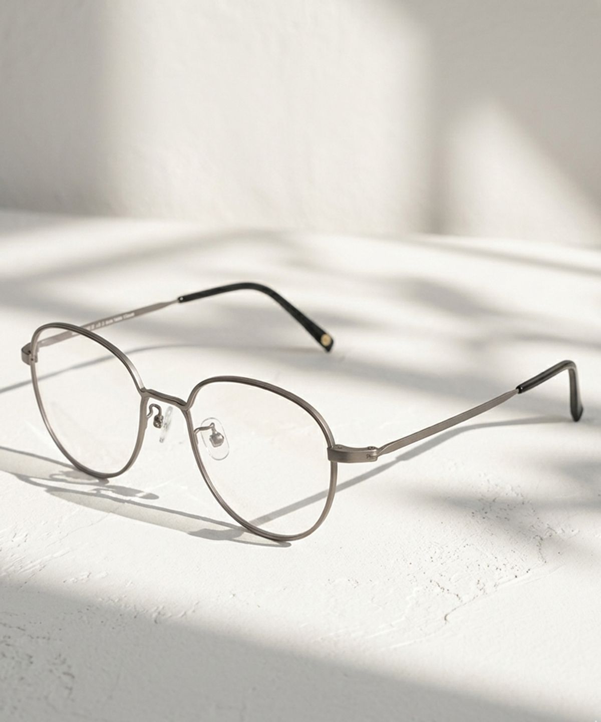 라이아이웨어(LIEEYEWEAR) LEO123-002