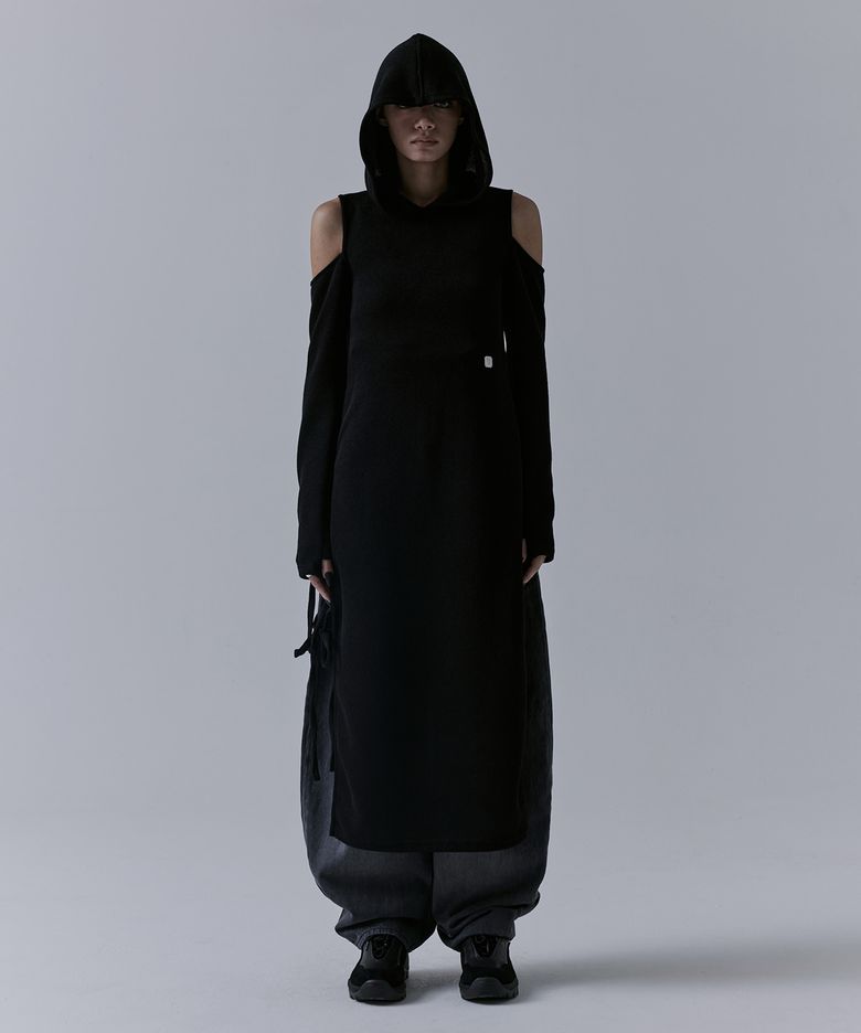Hooded Cold-shoulder One-piece [ Black ]
