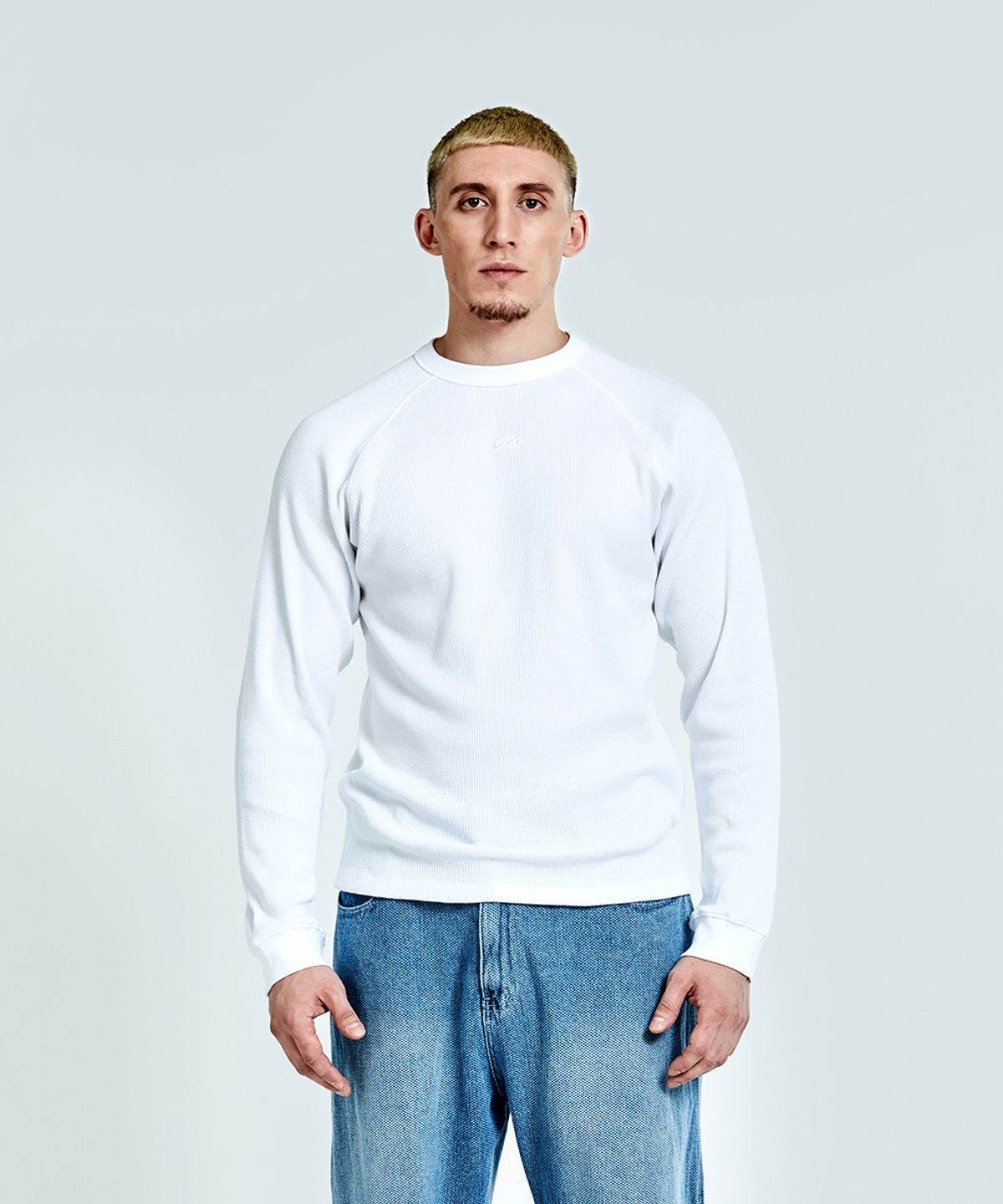 51퍼센트(51PERCENT) Waffle logo longsleeve - White