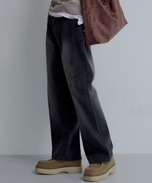 [WITH 유호진] ADN 데일리 세미 와이드 절개 워싱 데님 청바지 [블랙]