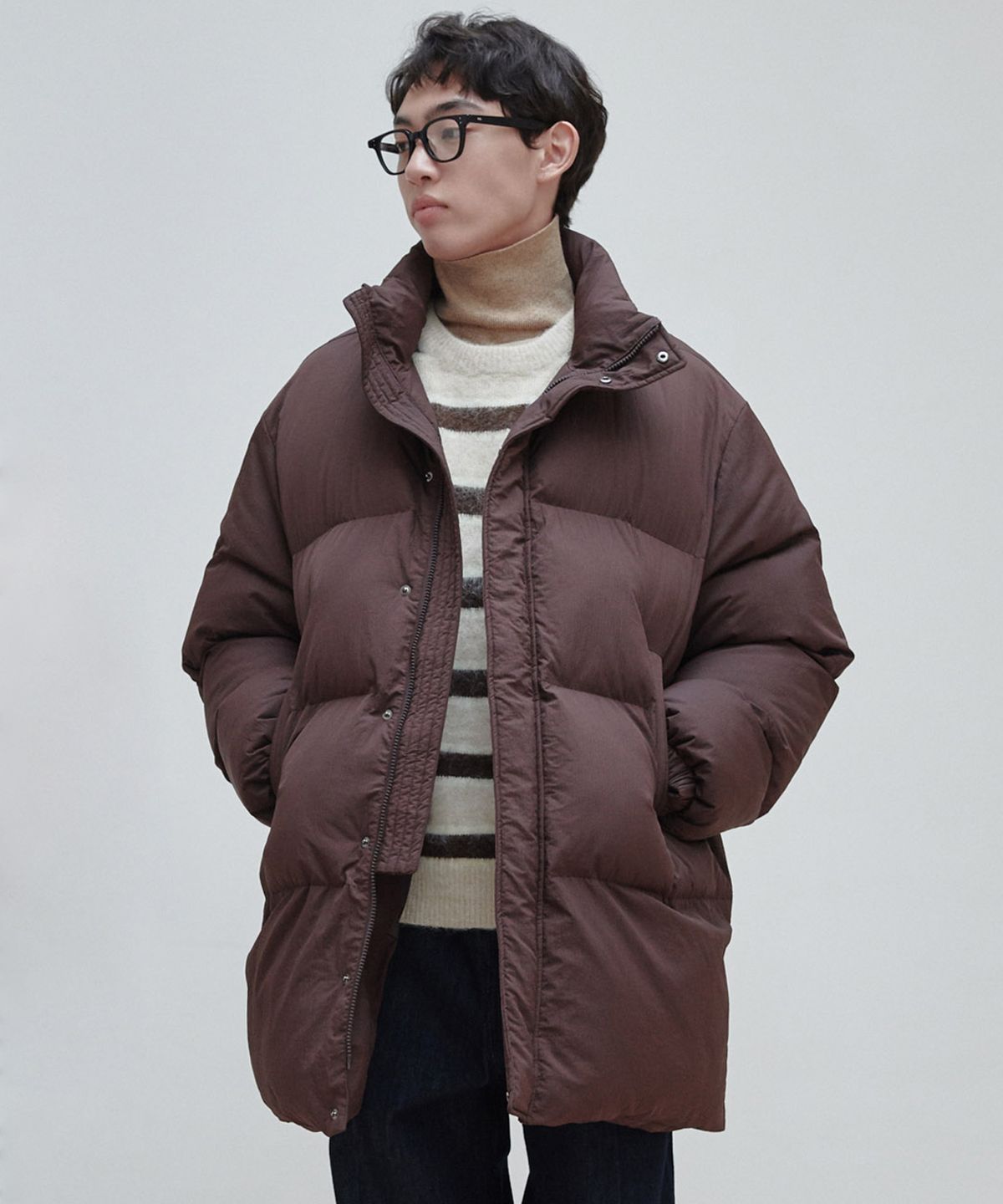 플랙(PLAC) 볼드 미드 랭스 패딩 점퍼 브라운