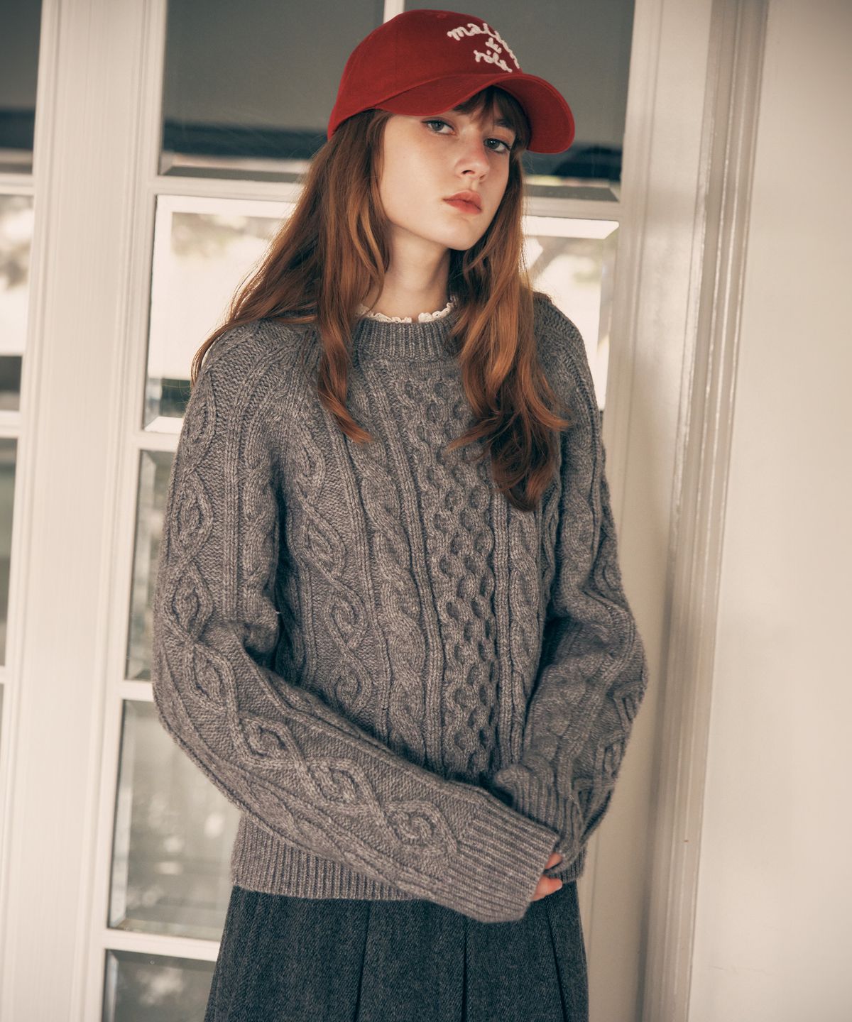 로라로라(ROLAROLA) ROUND CABLE LABEL KNIT GRAY