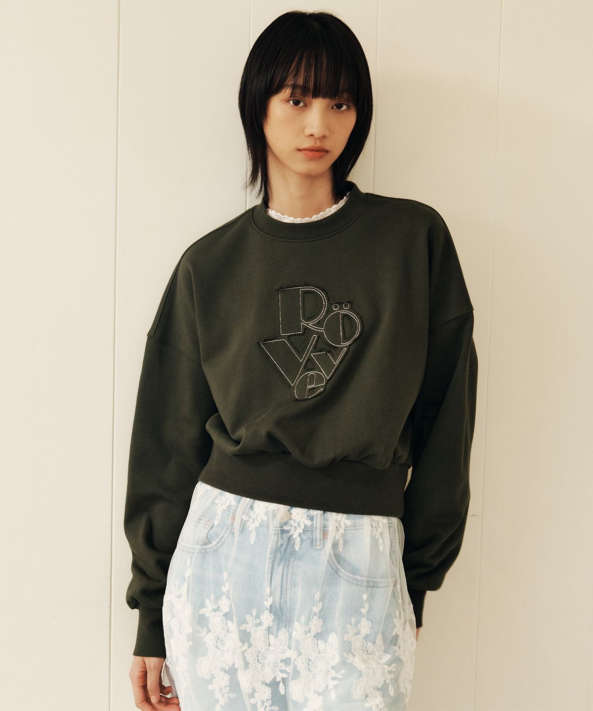 뢰브(ROVVE) Crop Cut Off Sweat Shirt (Deep Khaki)