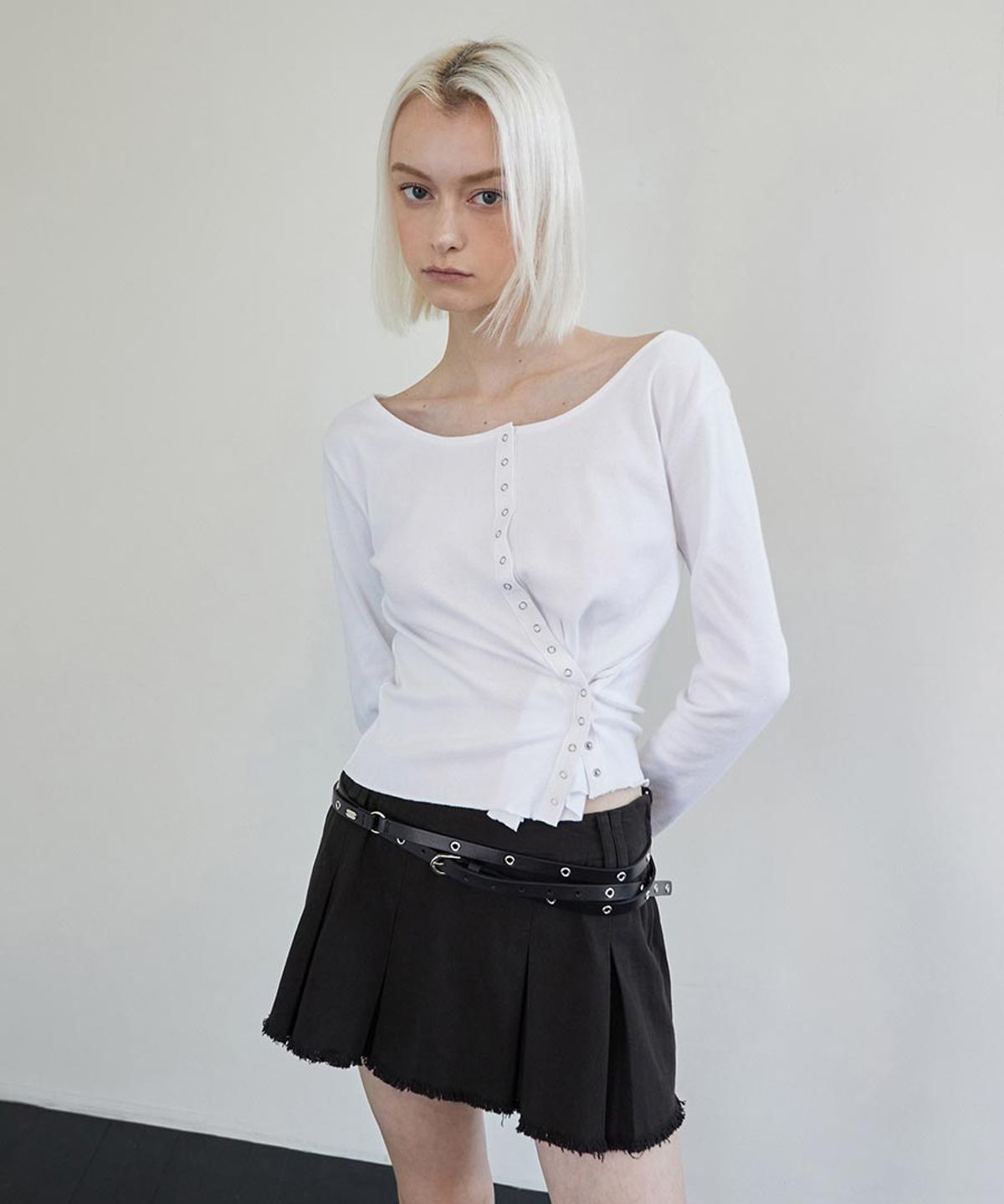 렌세(RENSE) Line Snap Long Sleeve White