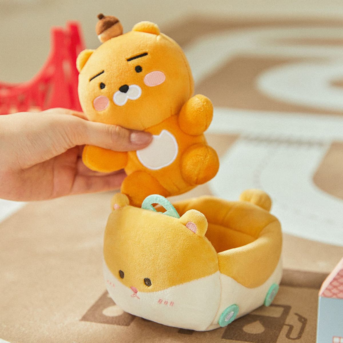 카카오프렌즈(KAKAO FRIENDS) 고고싱 붕붕카 인형_리틀라이언