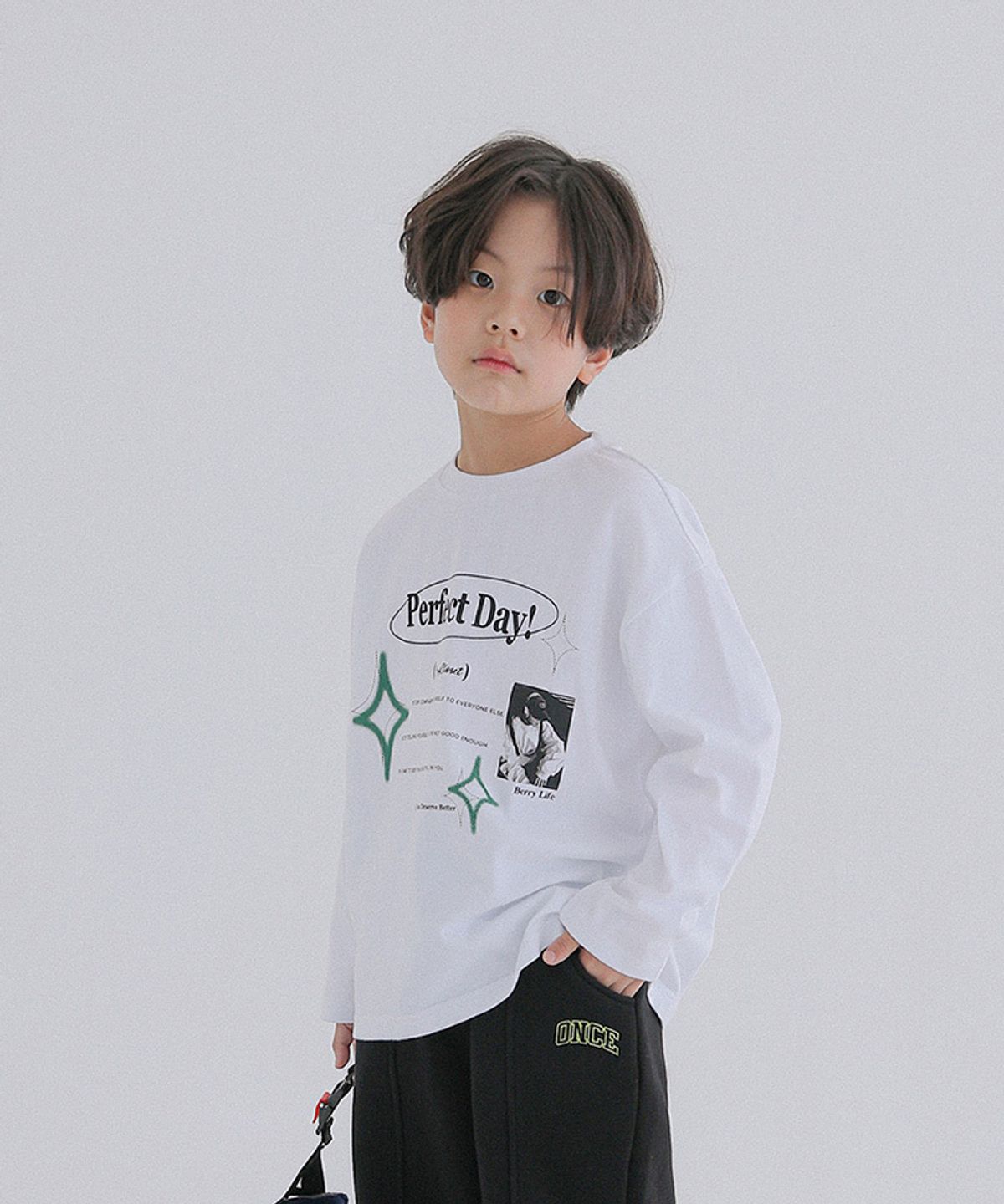 베리클로젯(BERRYCLOSET) 퍼펙트 데이 티셔츠