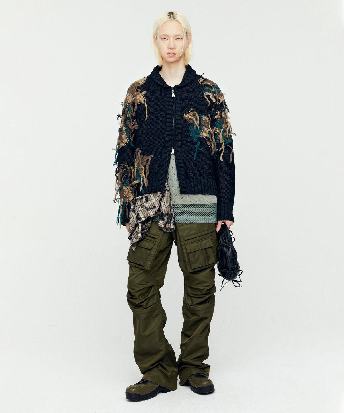 앤더슨벨(ADSB ANDERSSON BELL) 뉴 카모플라쥬 집업 가디건 atb1153m(BLACK)