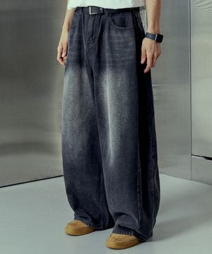 사이드 턱 워싱 와이드 벌룬 팬츠 흑청