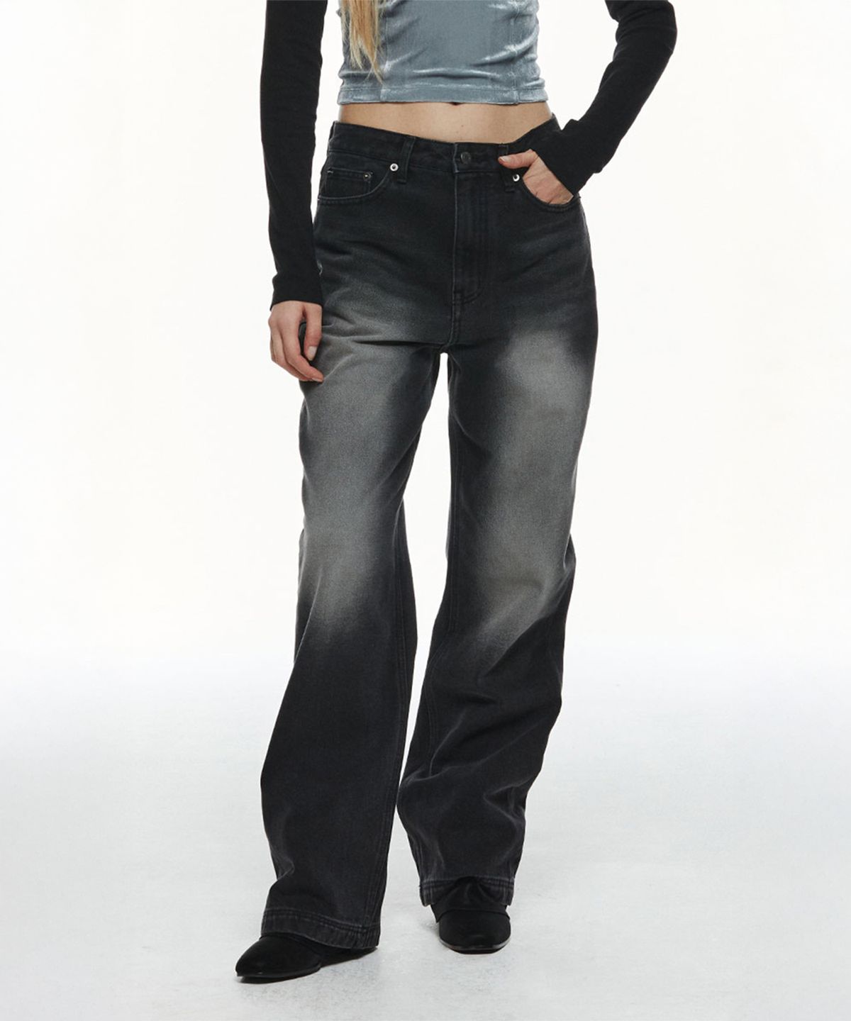 쓰리투에이티(THREE TO EIGHTY) WASHED REGULAR FIT JEANS (BLACK)
