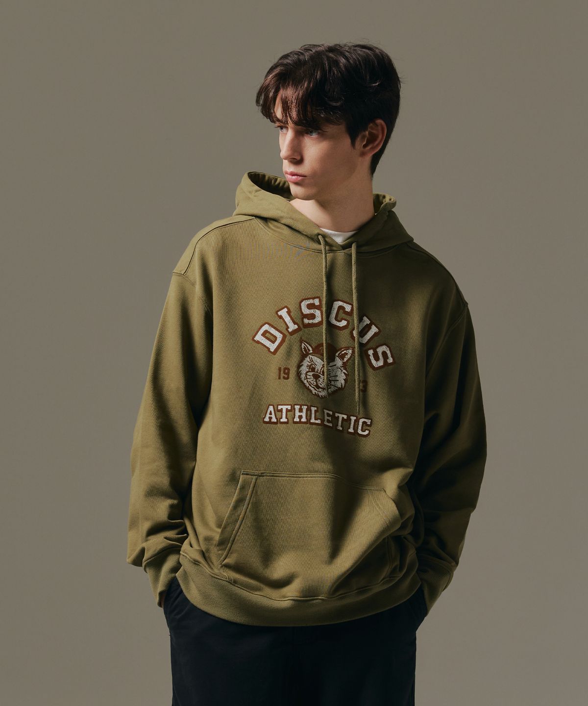 디스커스 애슬레틱(DISCUS ATHLETIC) [3COLORS] 오버 핏 고양이 후디